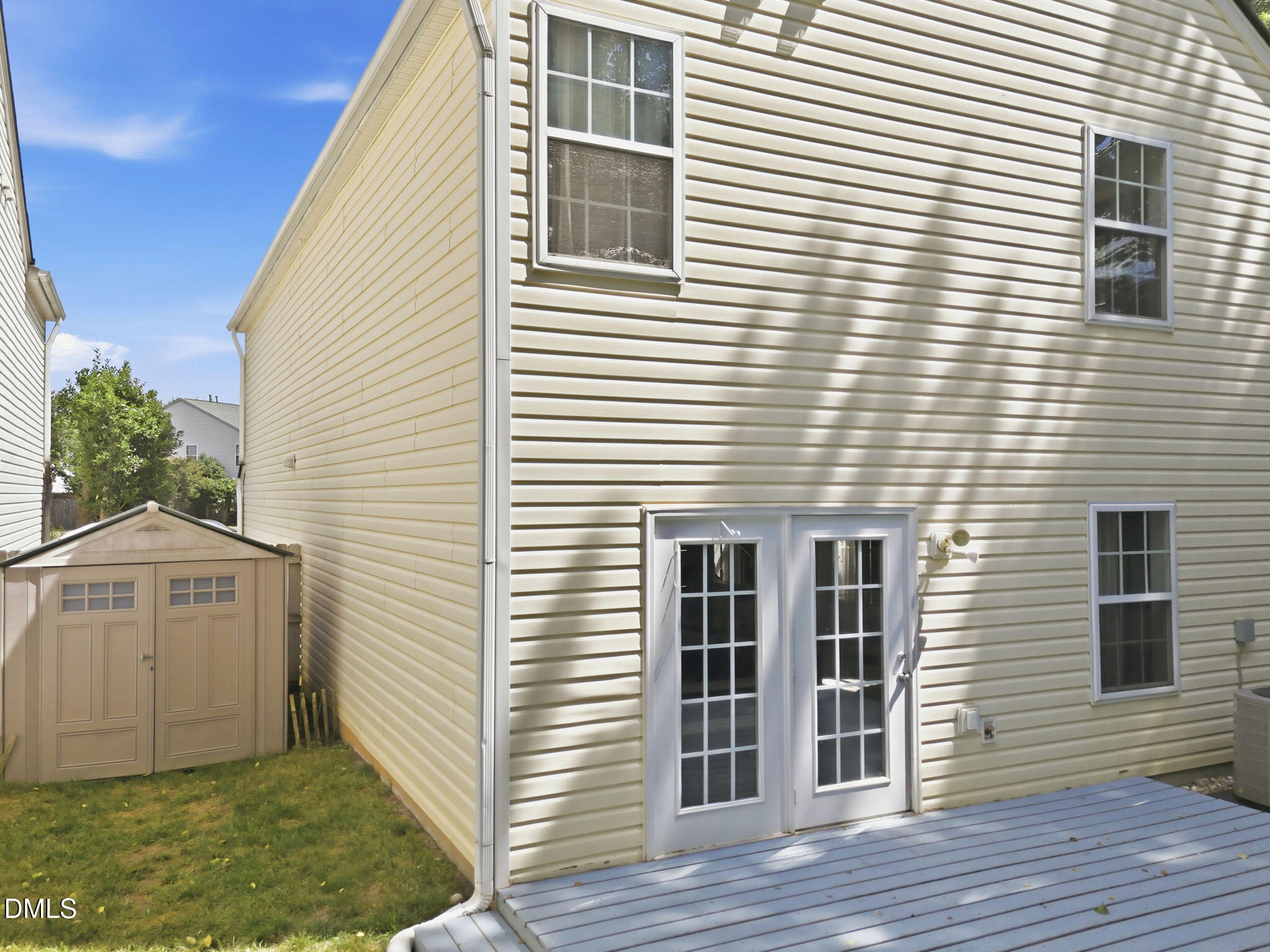 main property photo 27