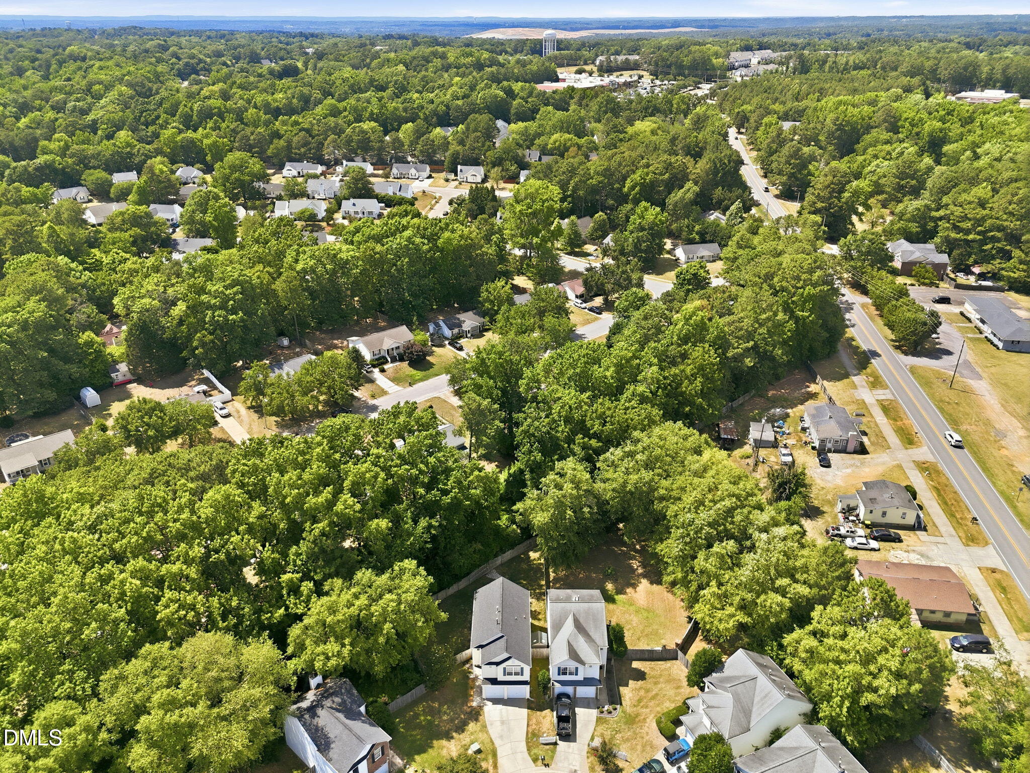 main property photo 30
