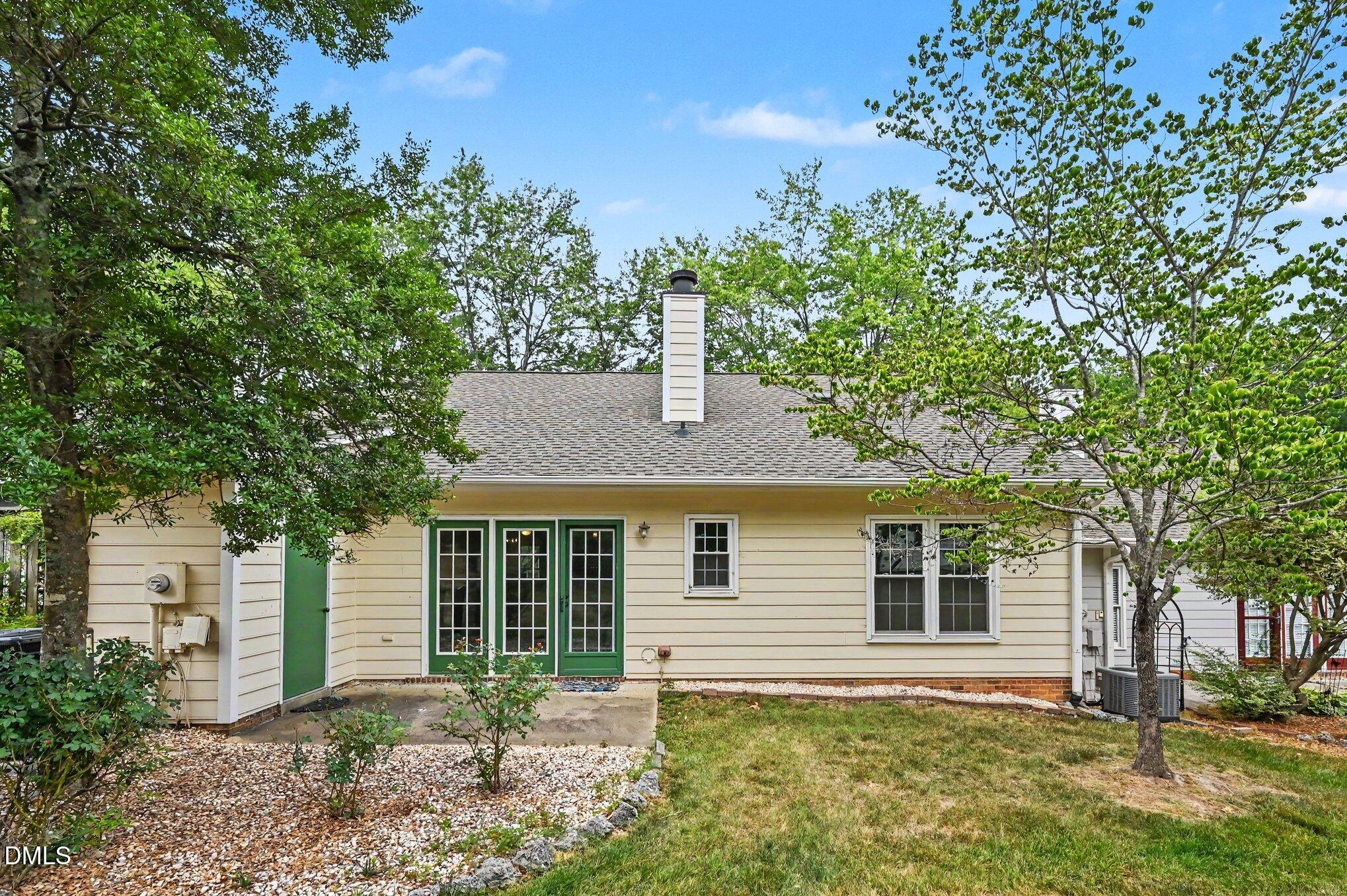 main property photo 14