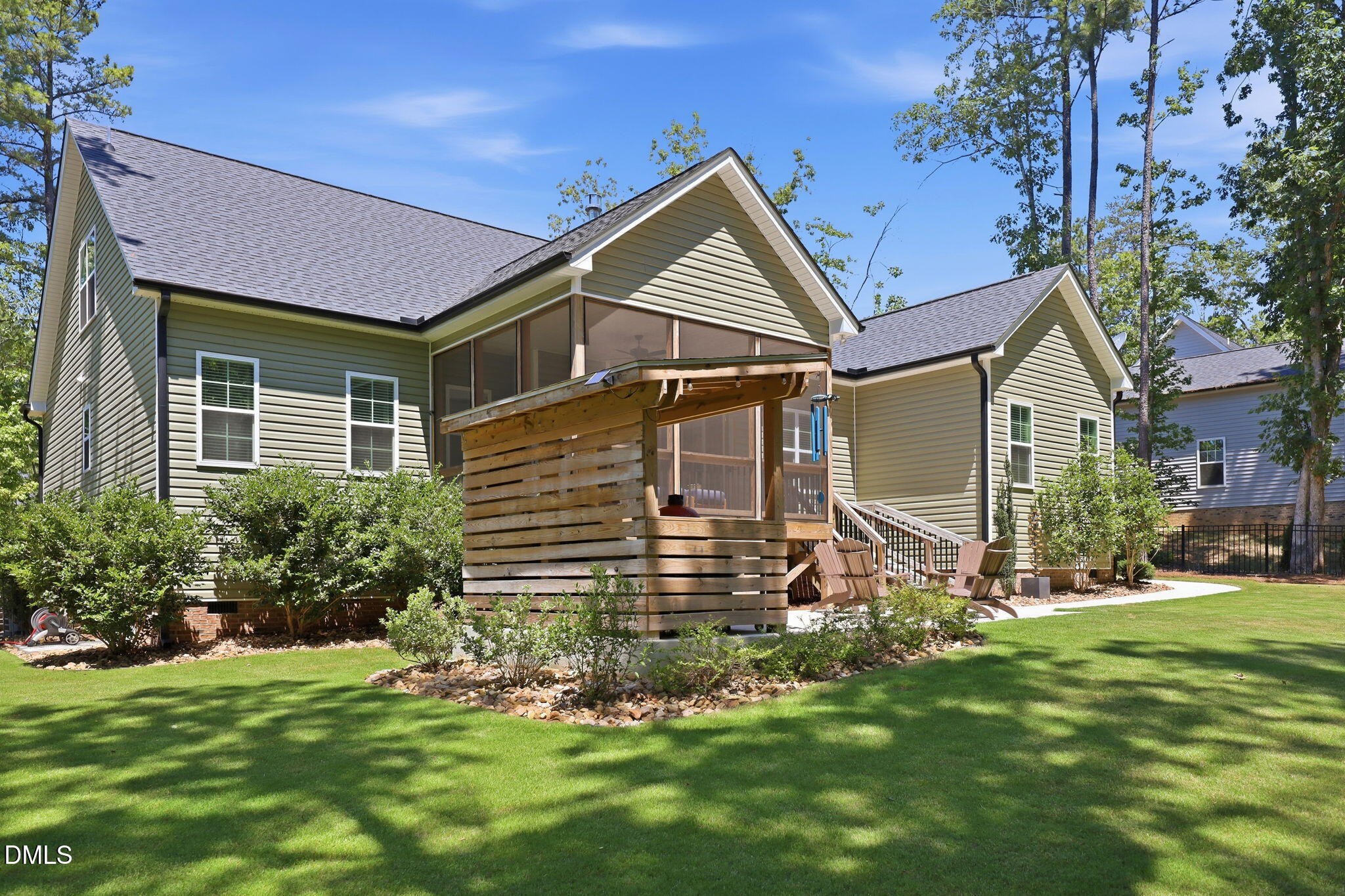 main property photo 42