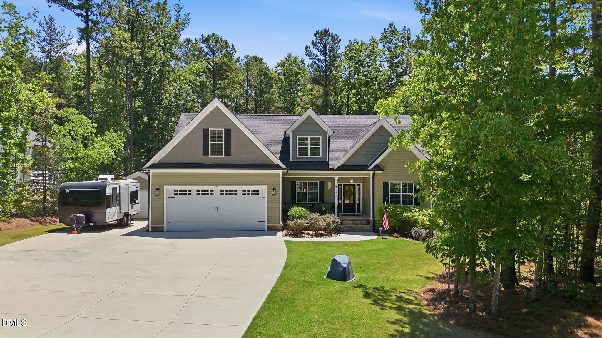 main property photo 50