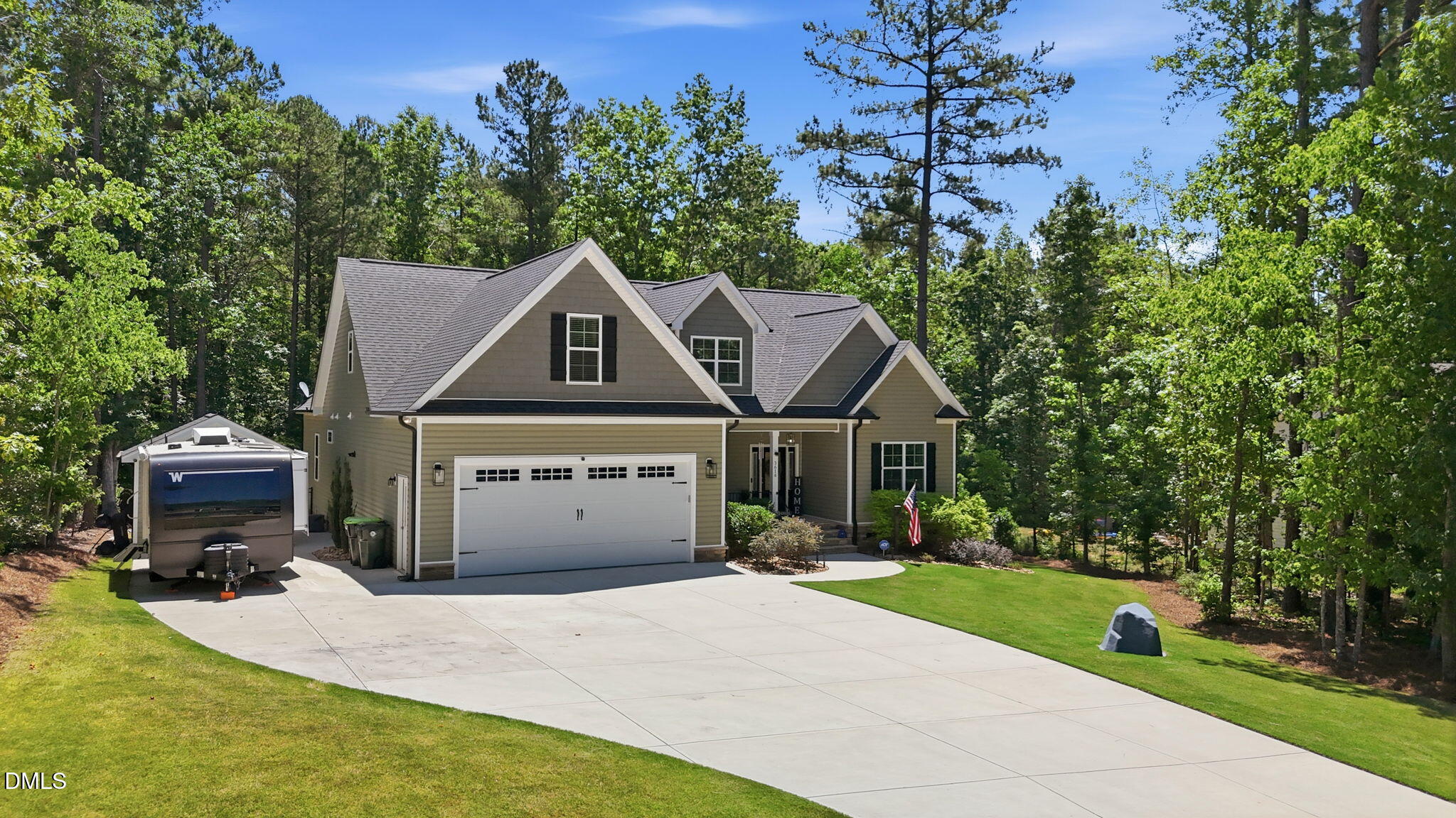 main property photo 51