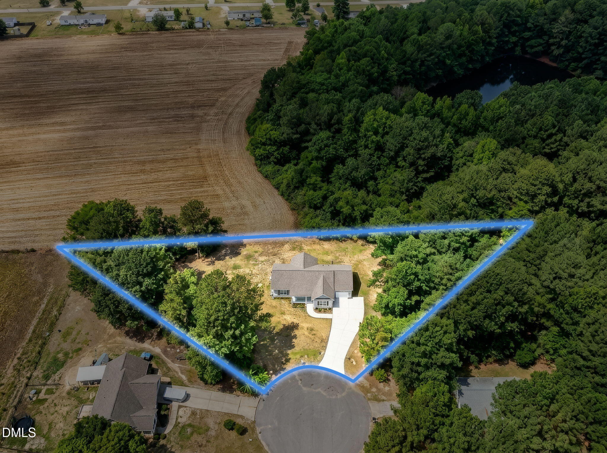main property photo 4