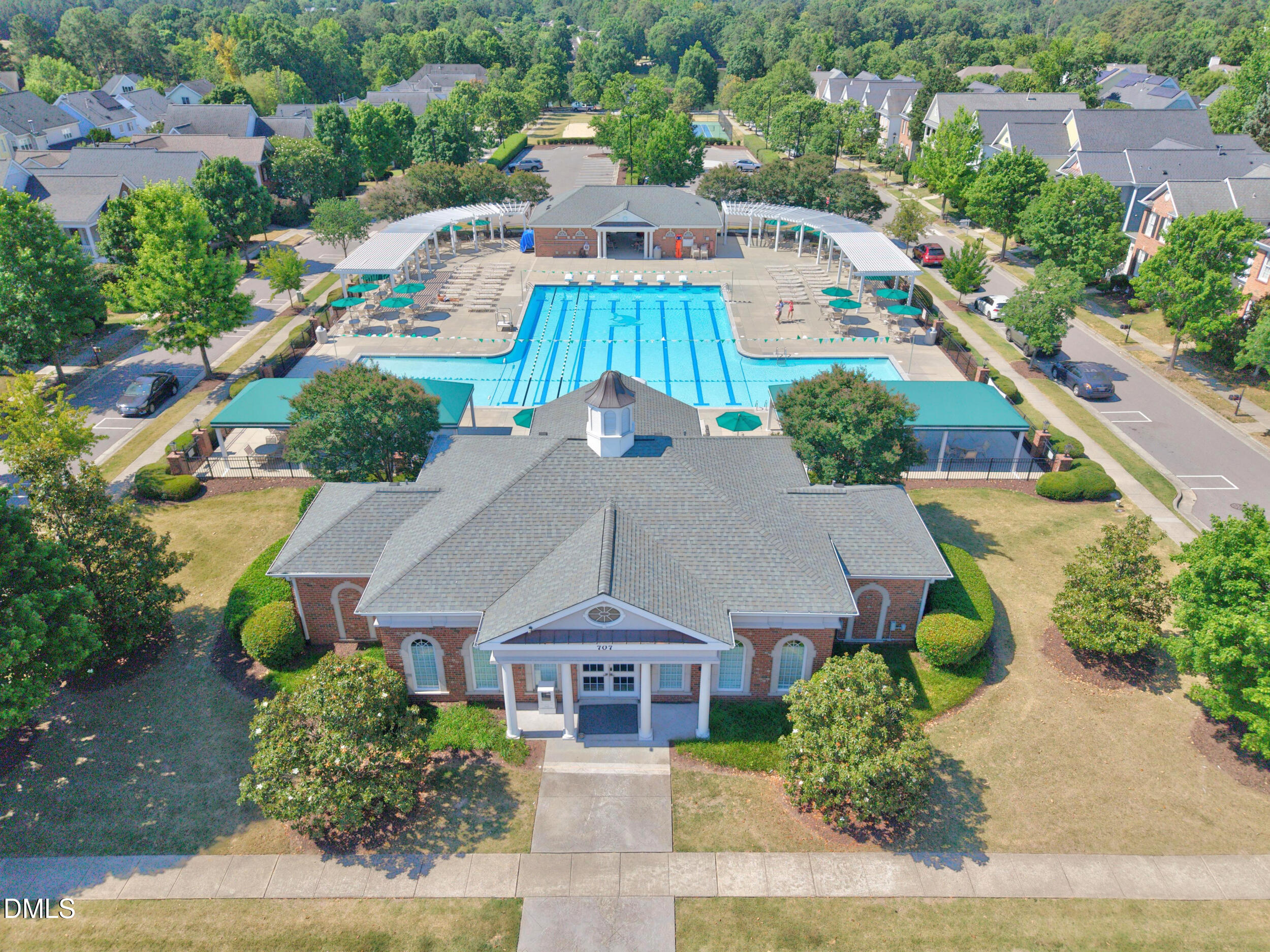 main property photo 78