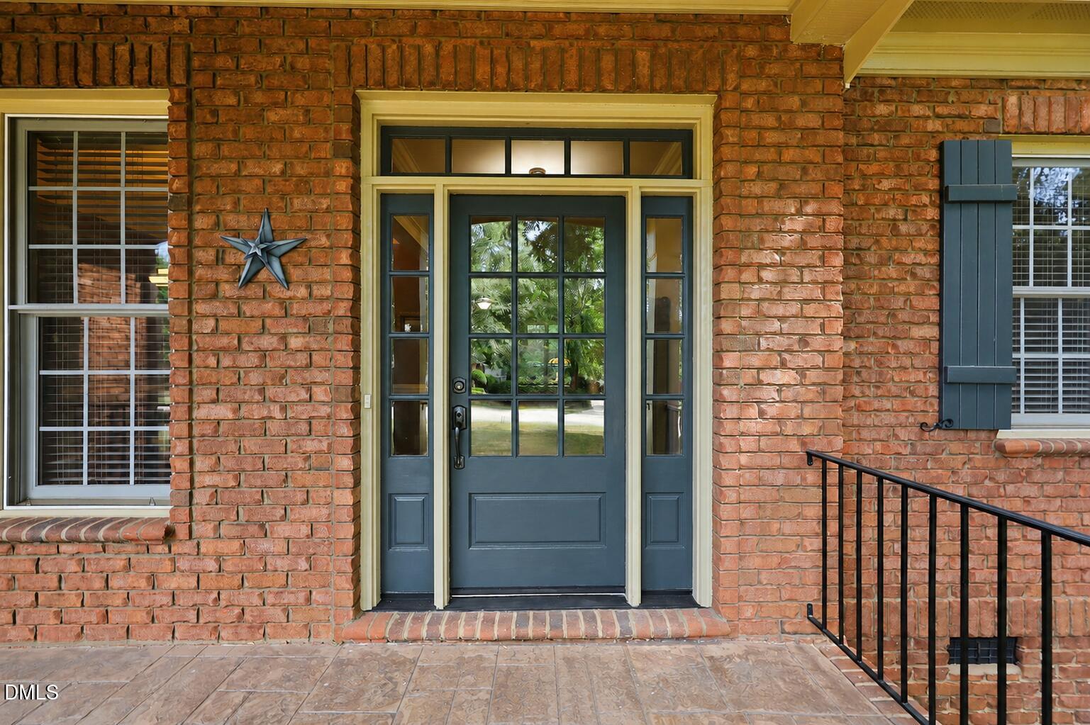 main property photo 6