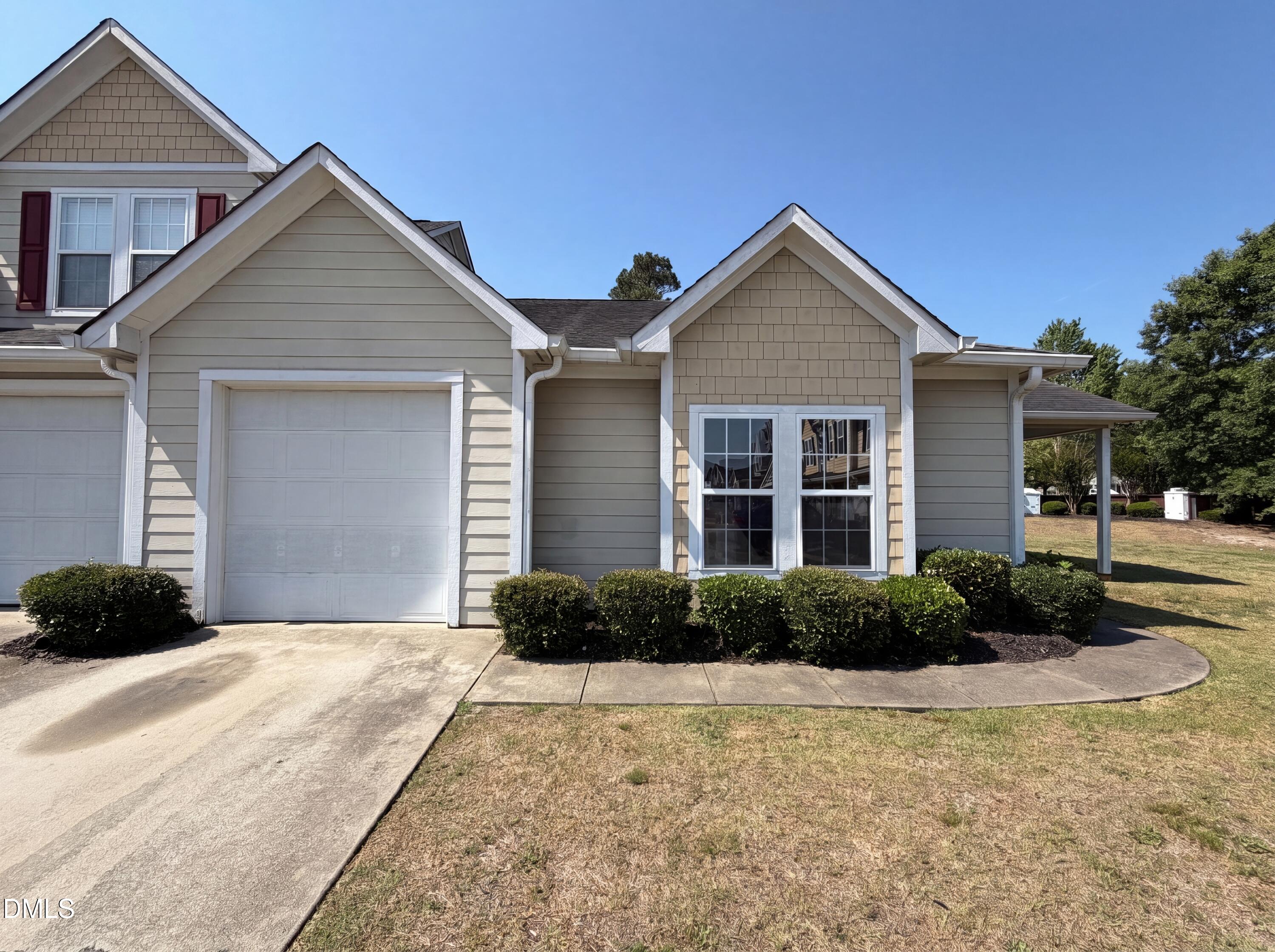 main property photo 0