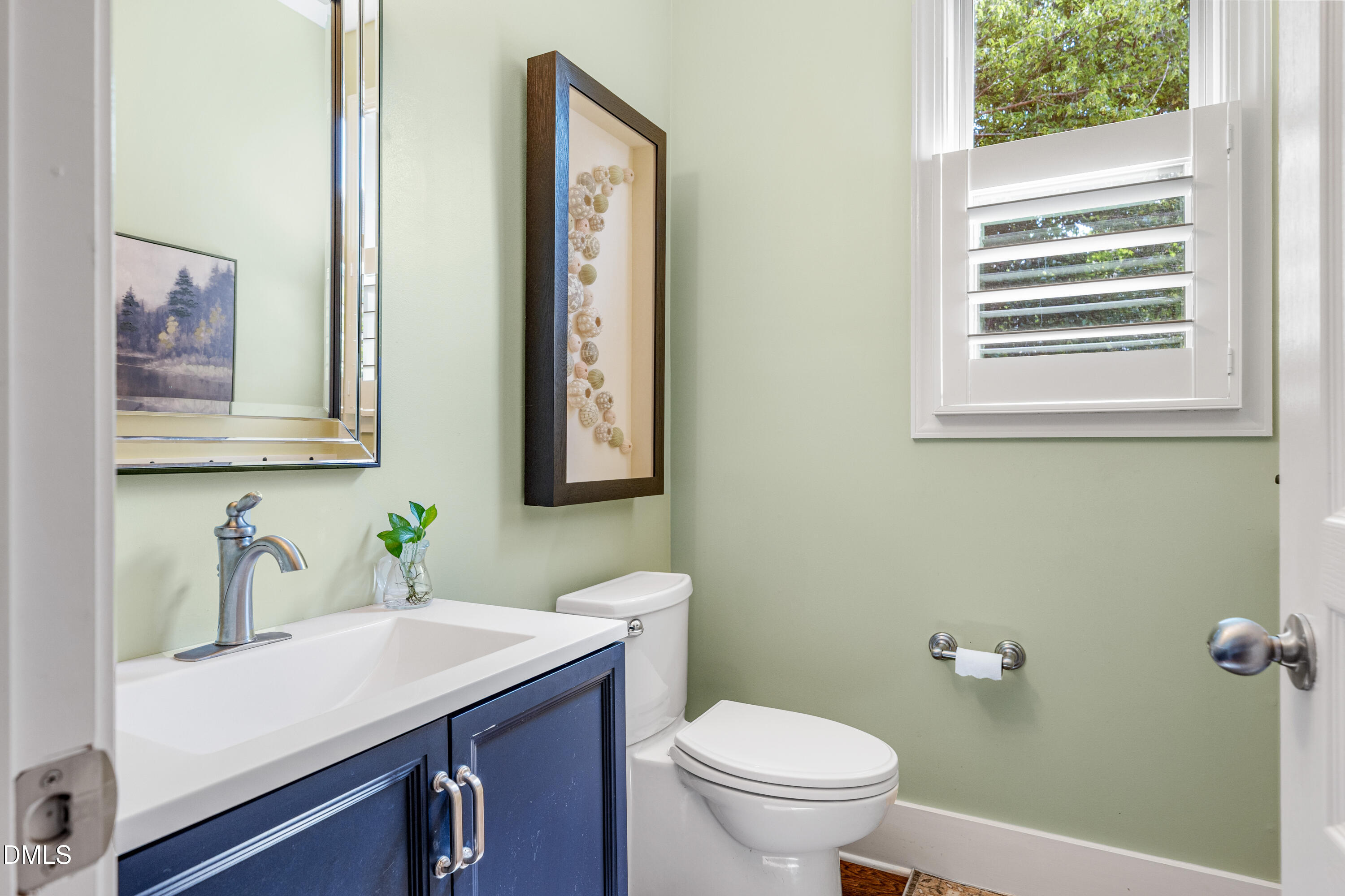 main property photo 11