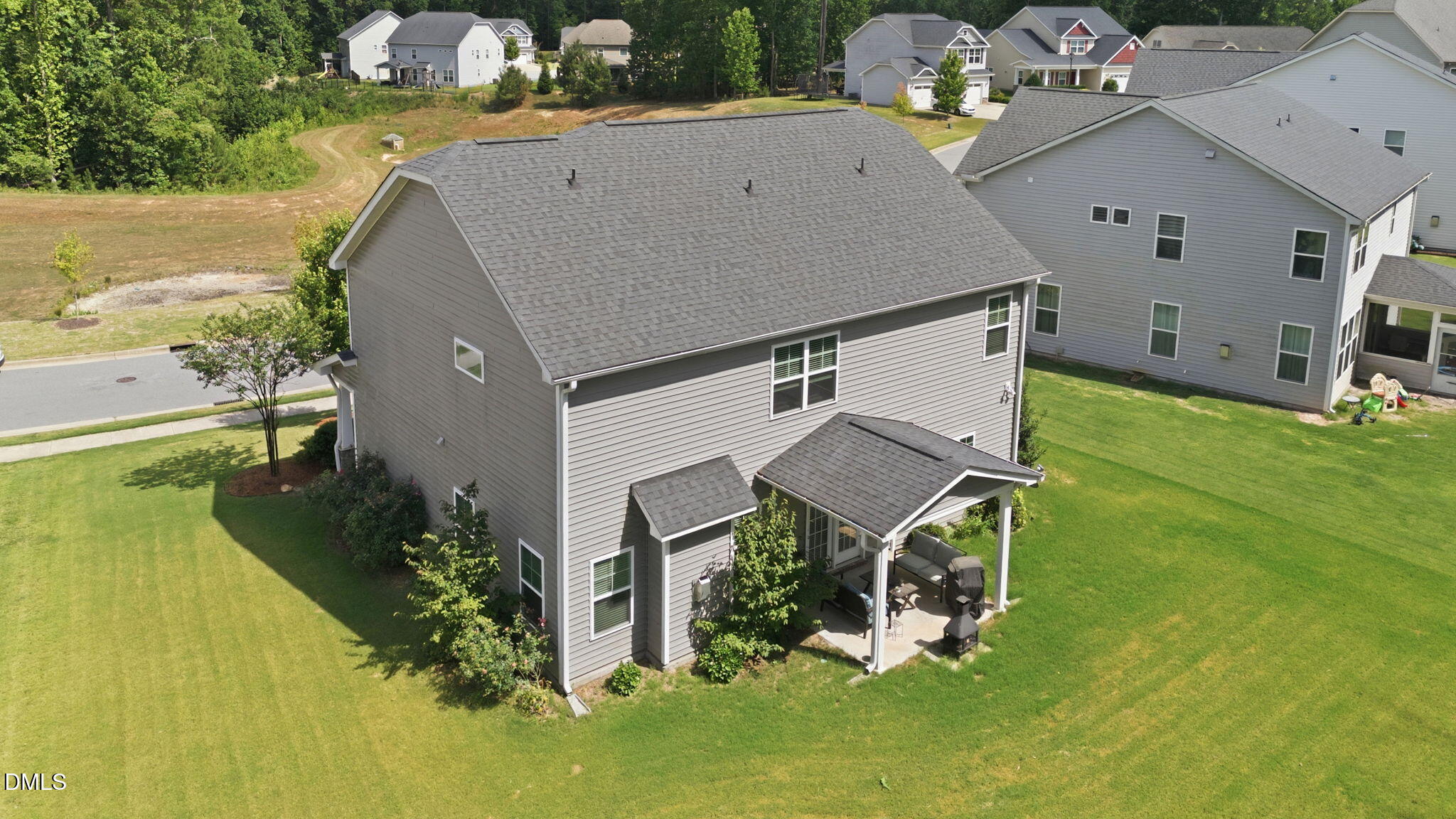 main property photo 27