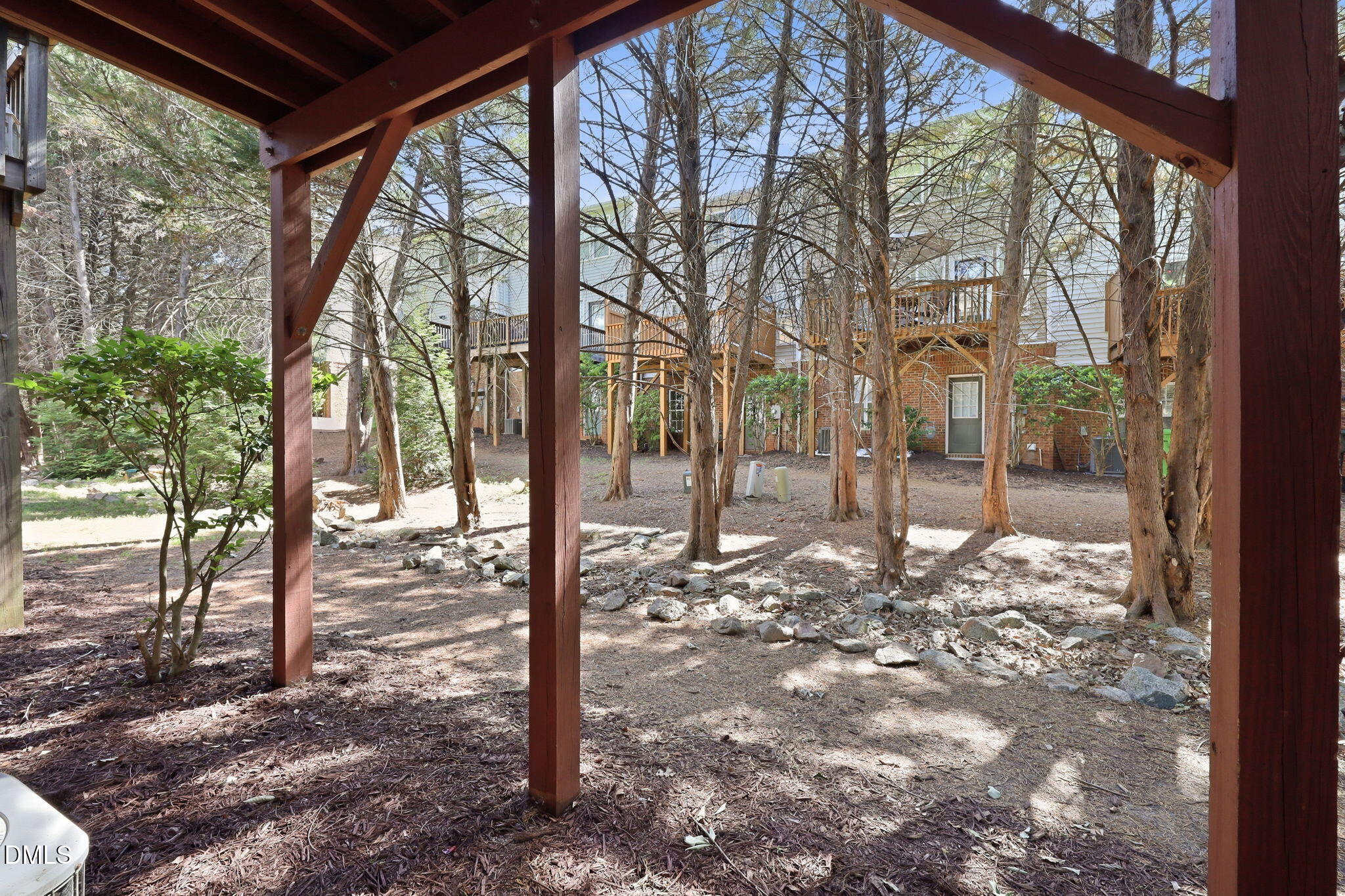 main property photo 40