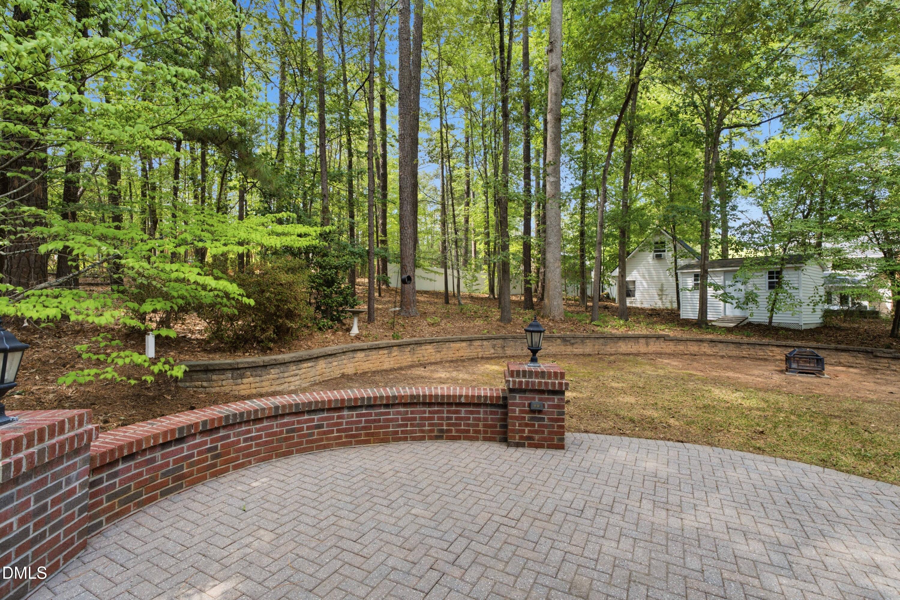 main property photo 23