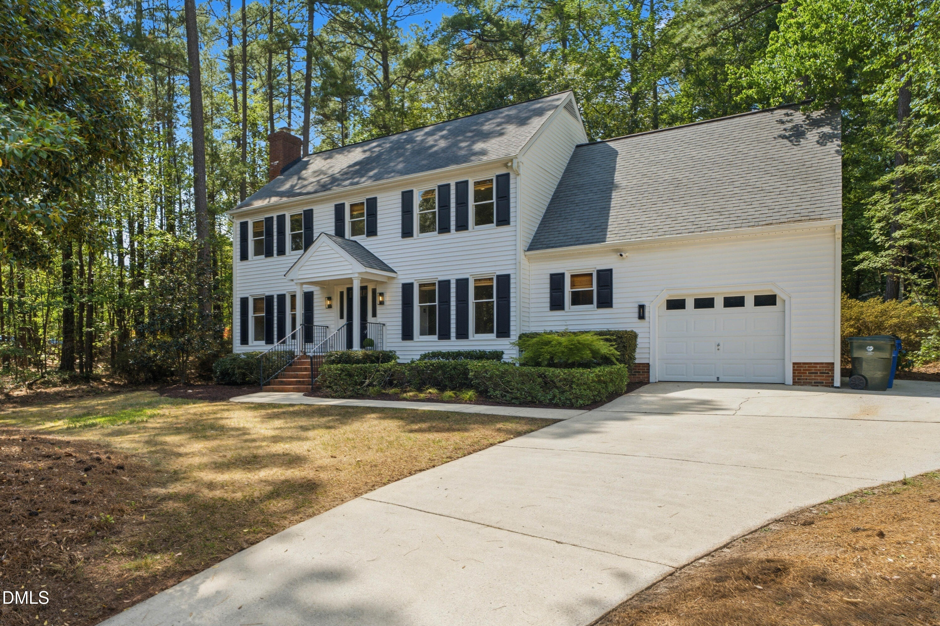 main property photo 28