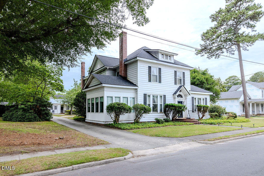 main property photo 5