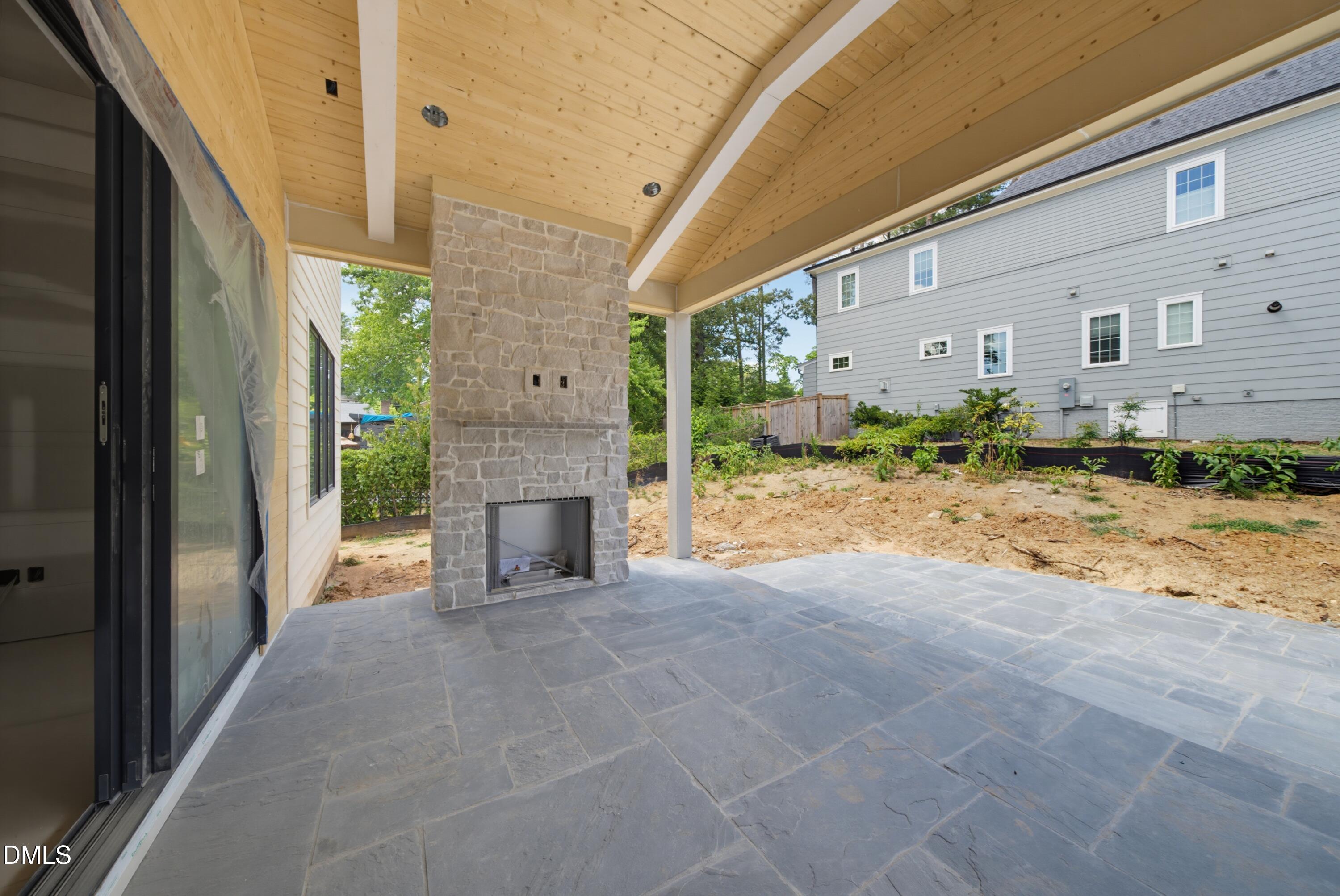 main property photo 38