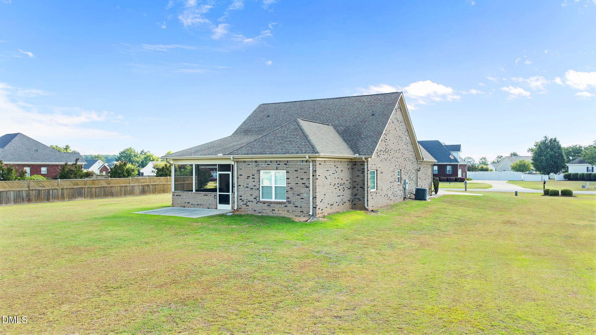 main property photo 29