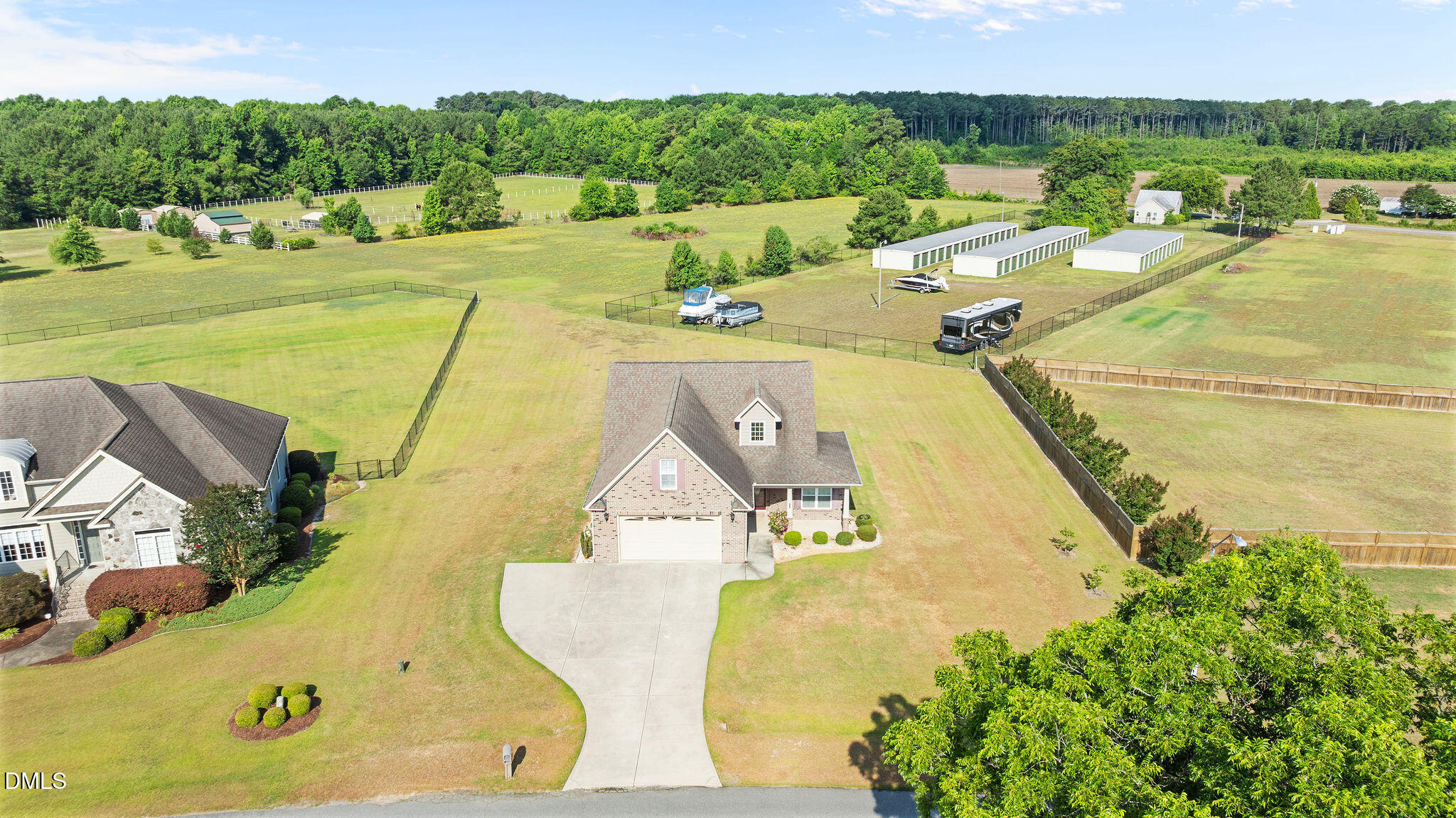 main property photo 5