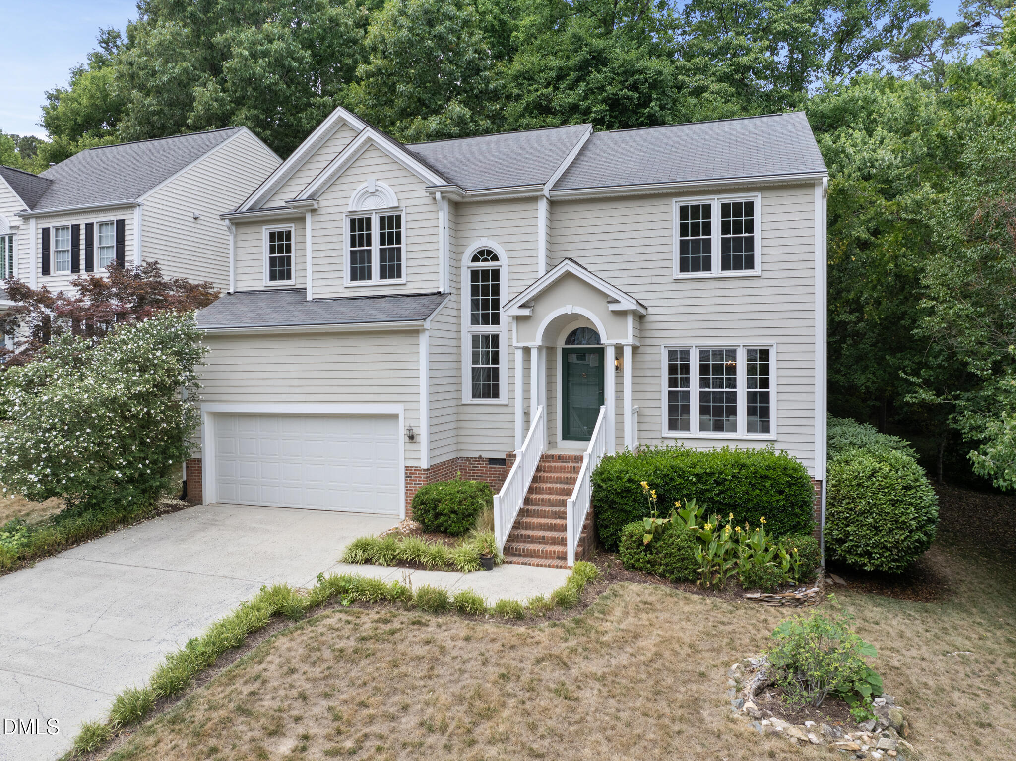 main property photo 2