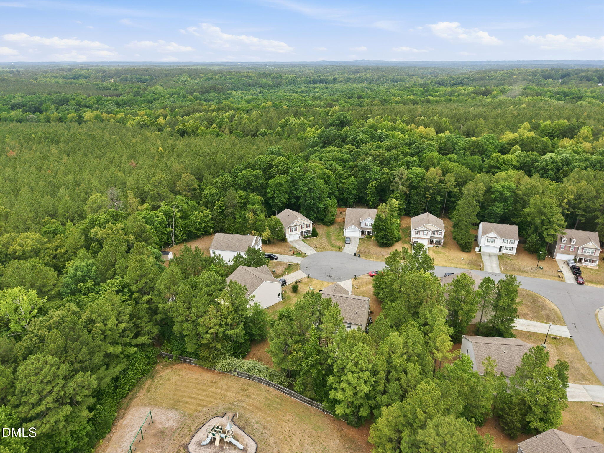 main property photo 13