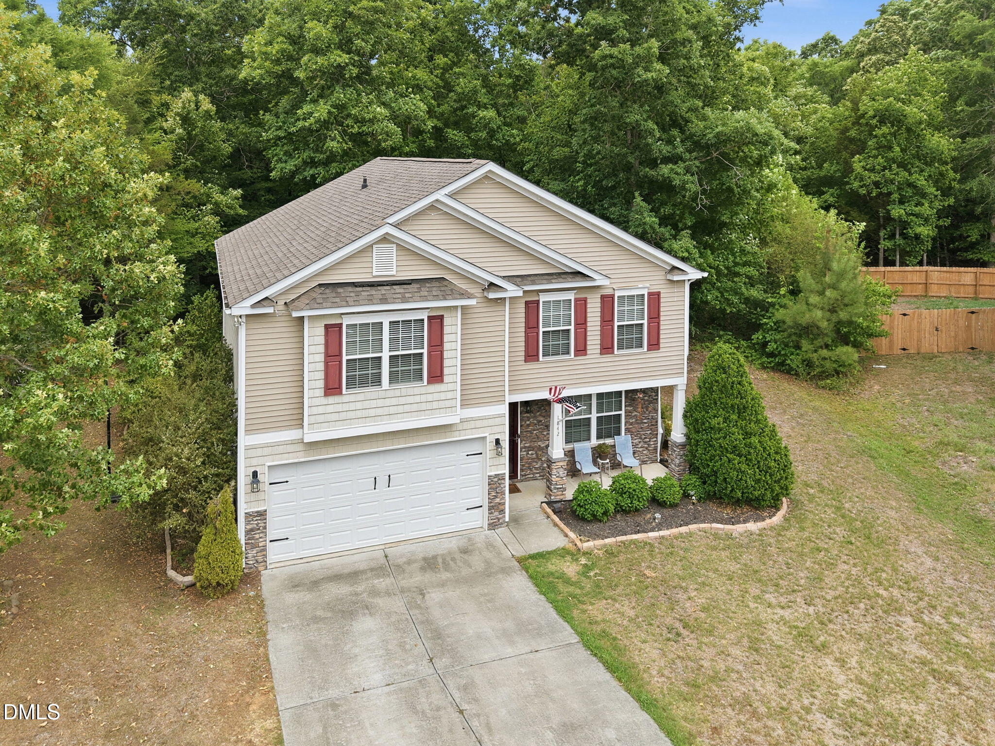 main property photo 7