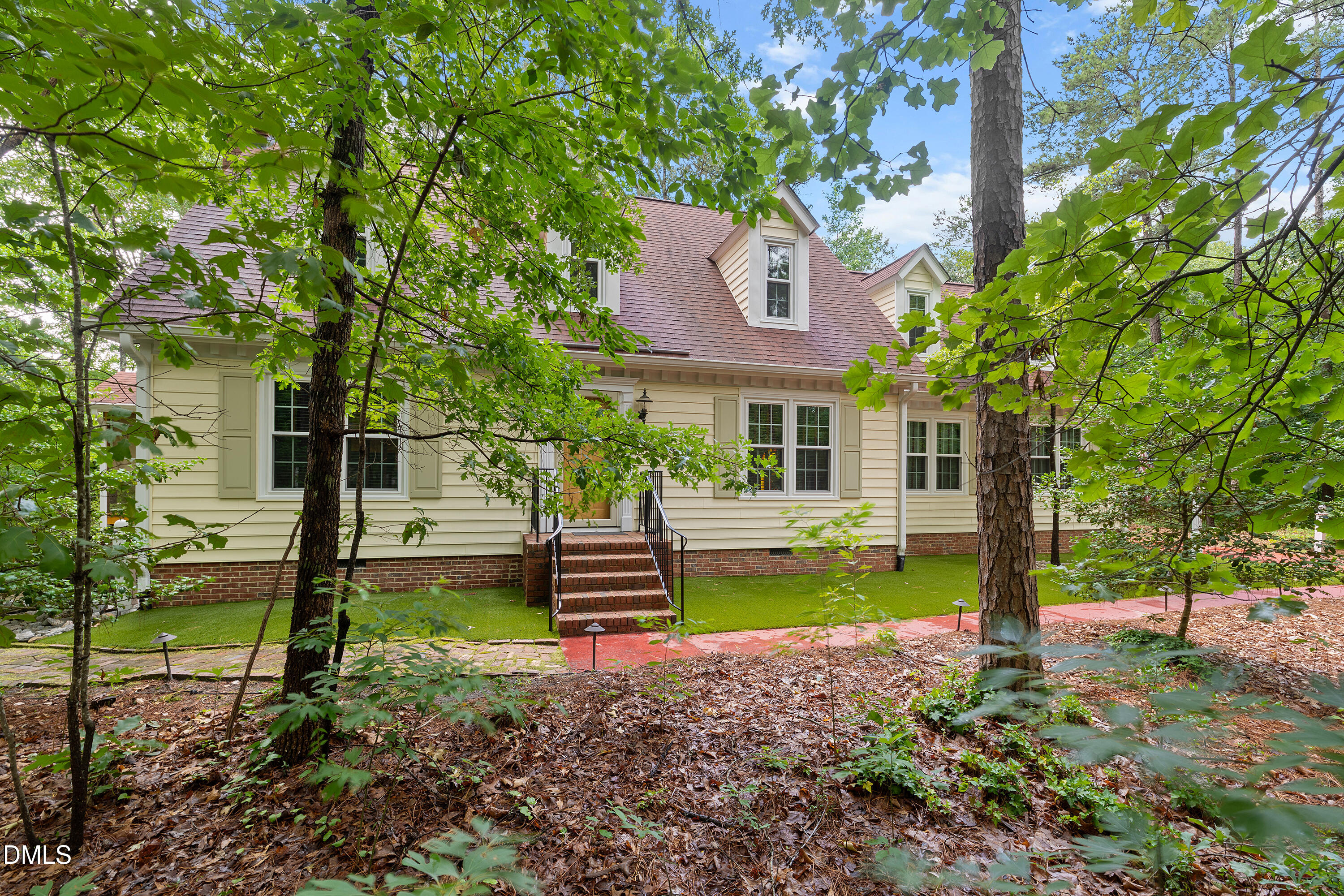main property photo 2