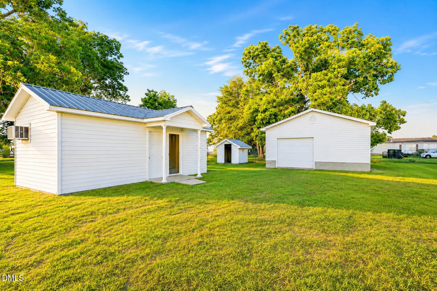 main property photo 39