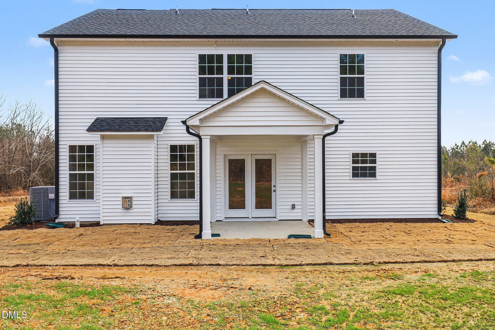 main property photo 28