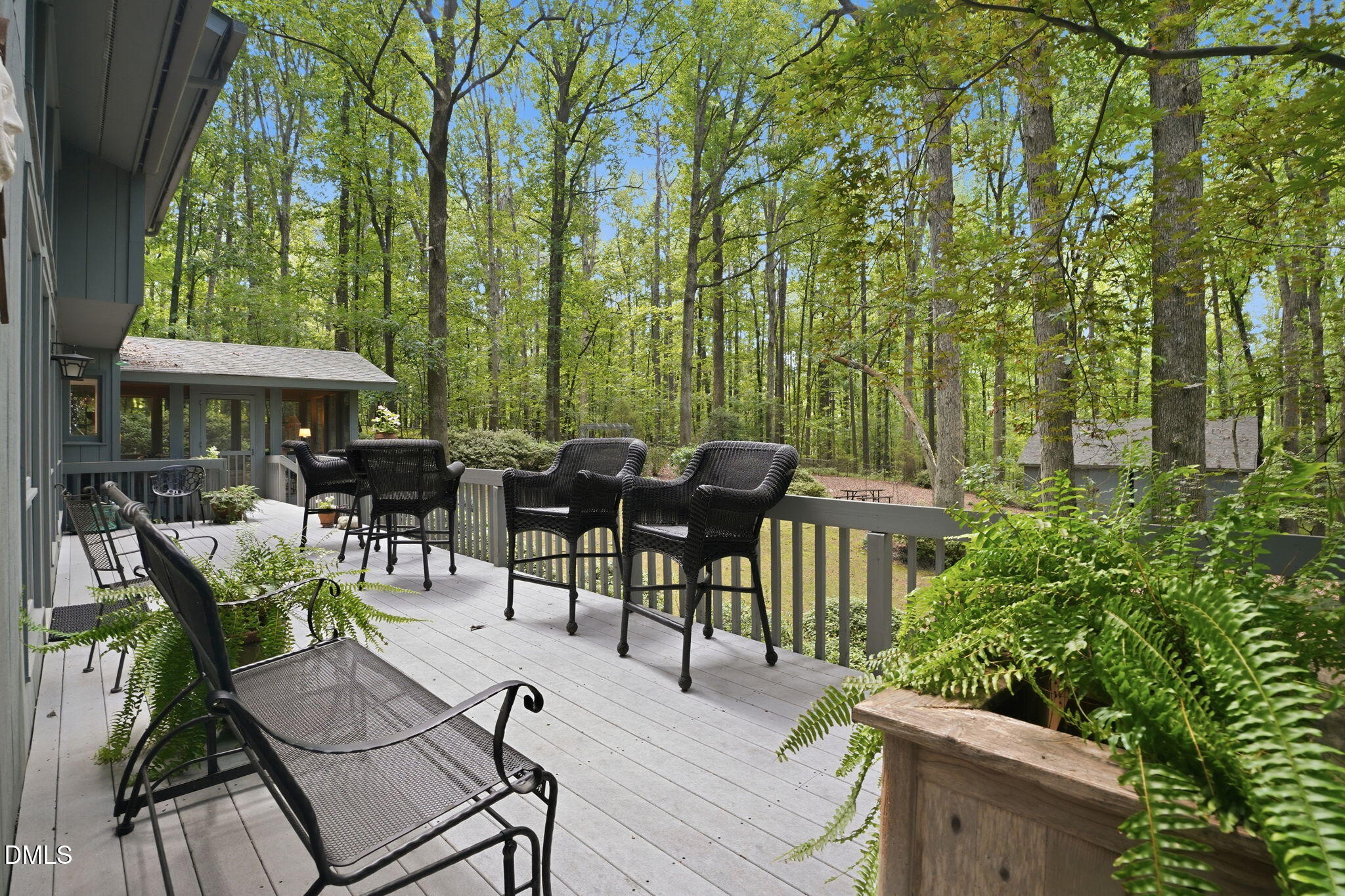 main property photo 50