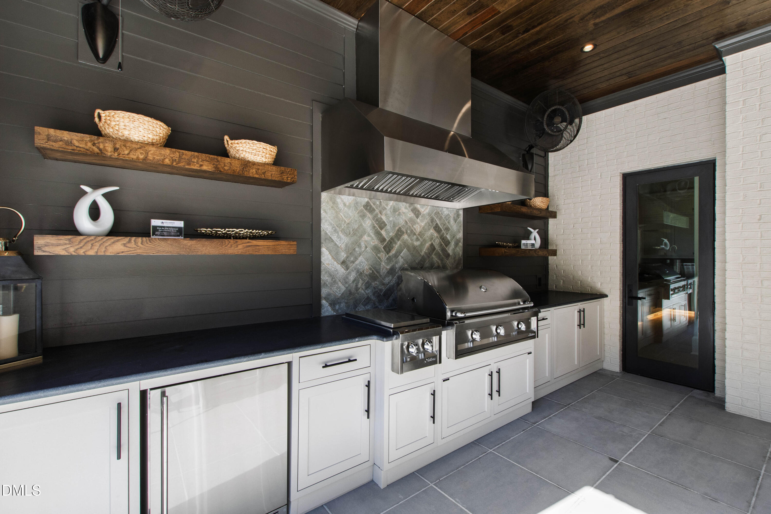 main property photo 76
