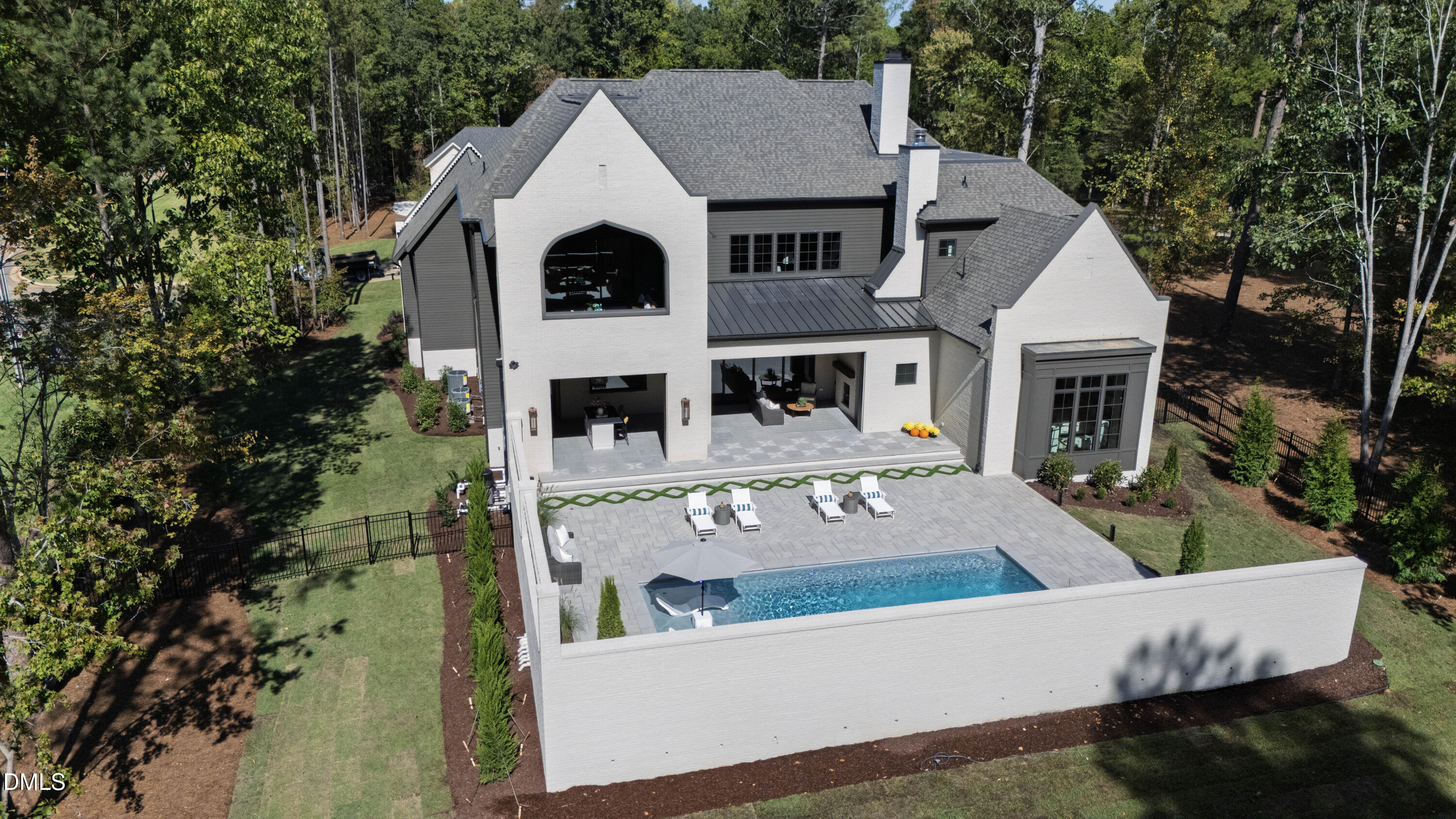 main property photo 79