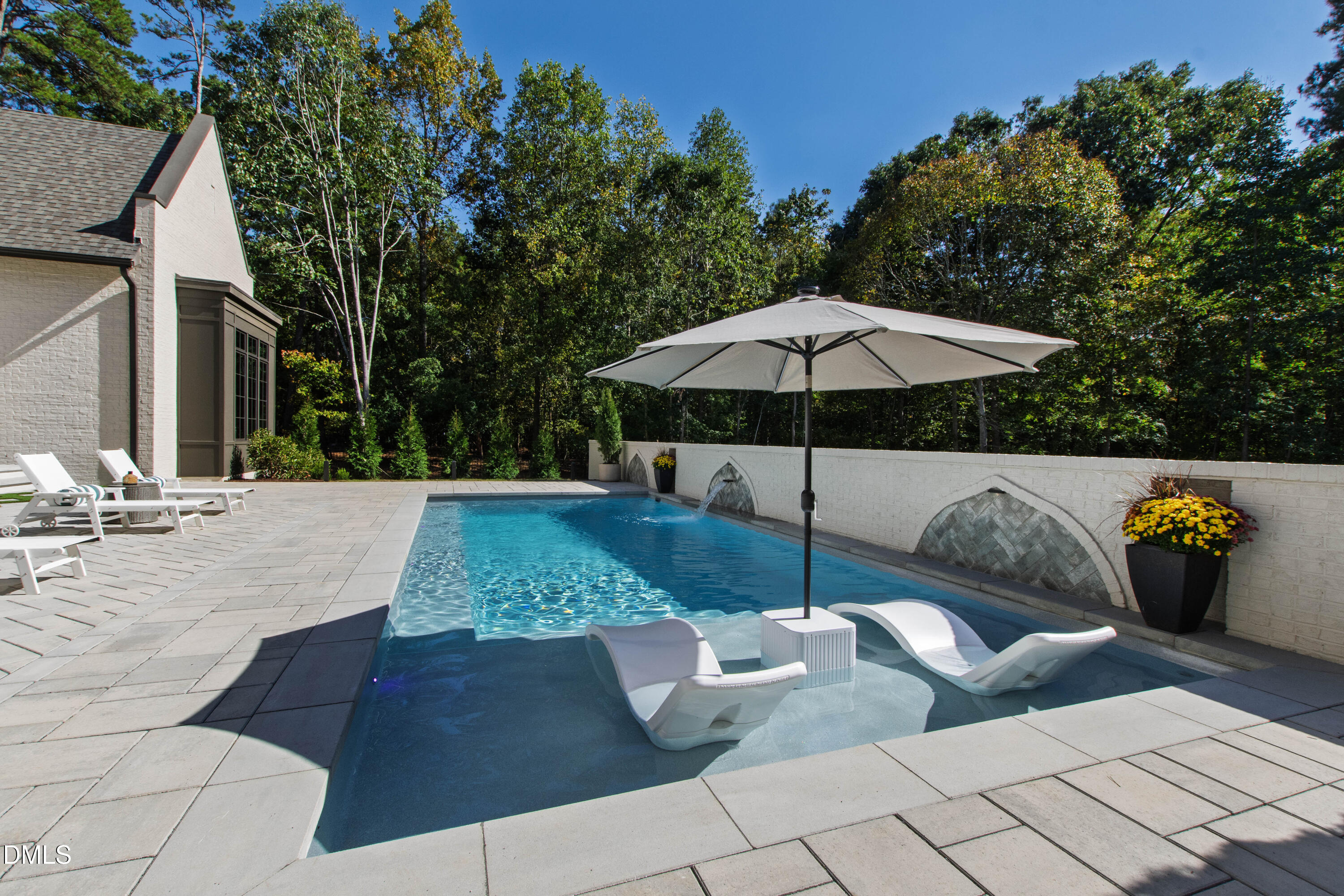 main property photo 90
