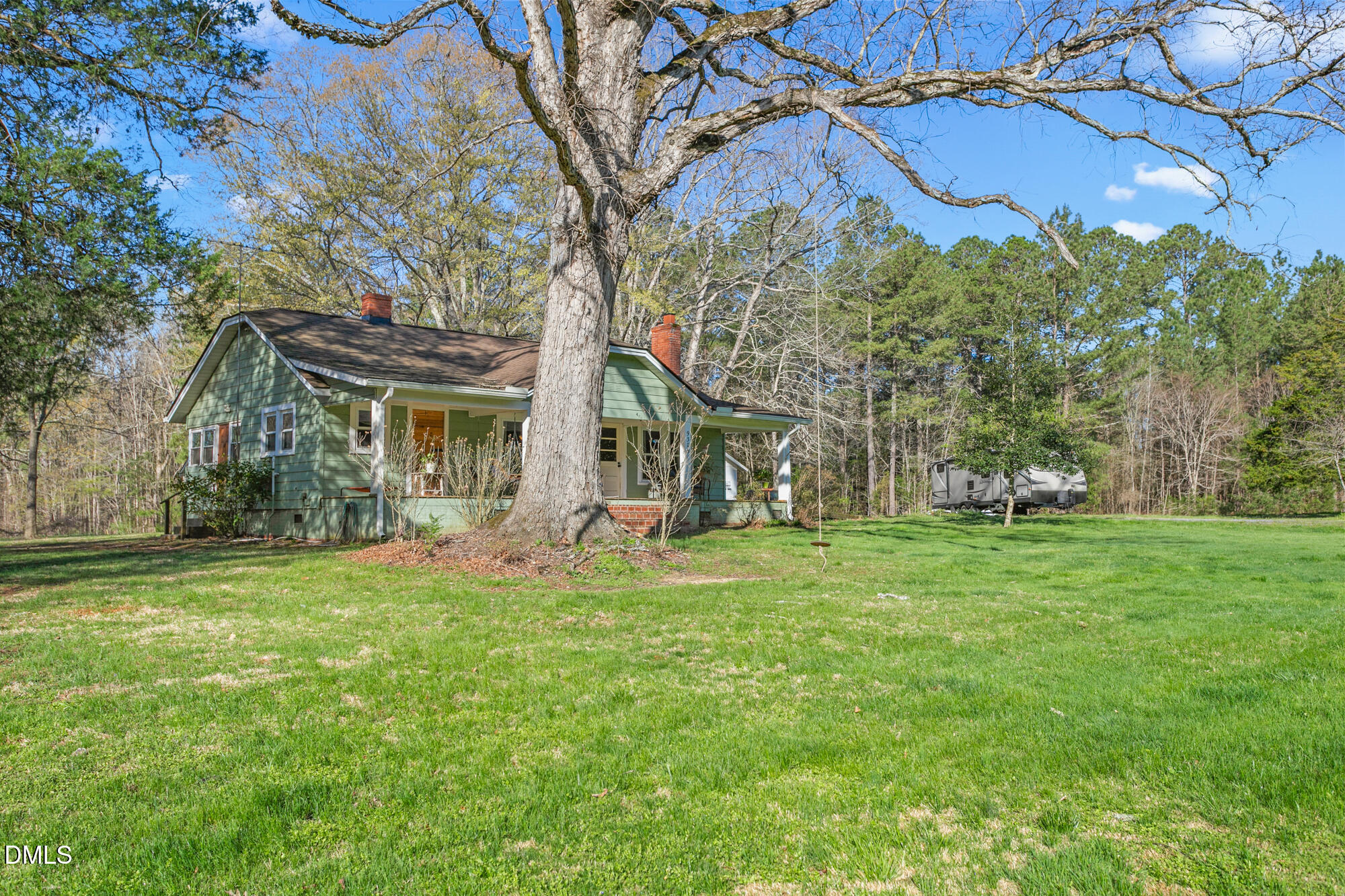 main property photo 13