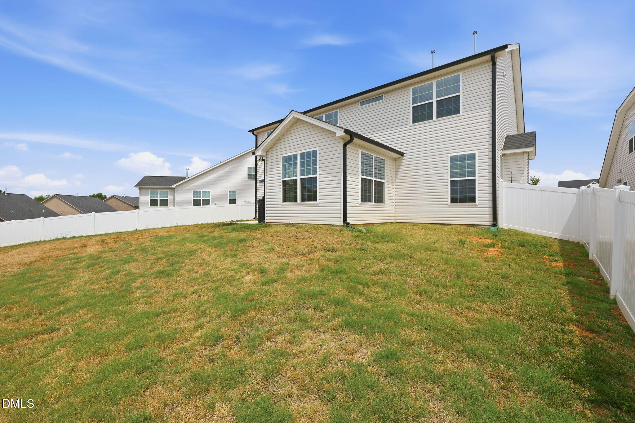 main property photo 41