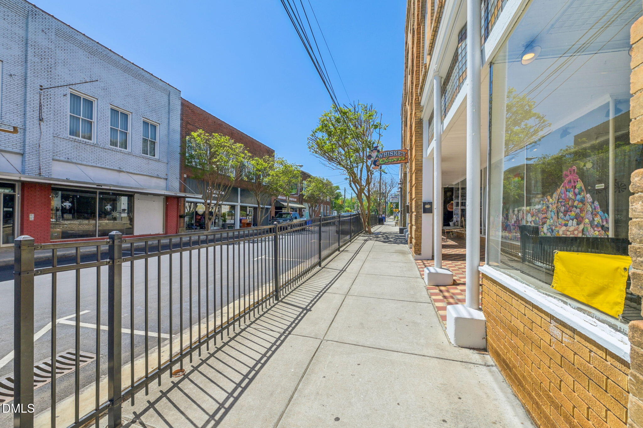 main property photo 34