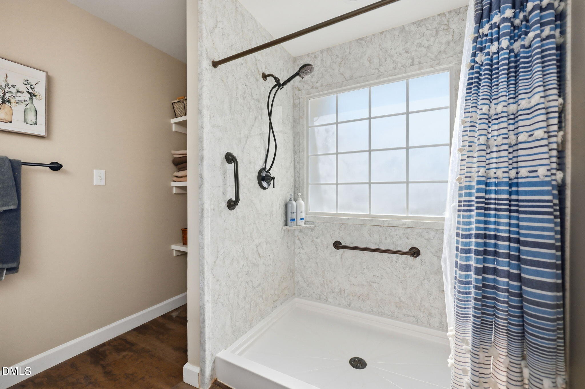 main property photo 24