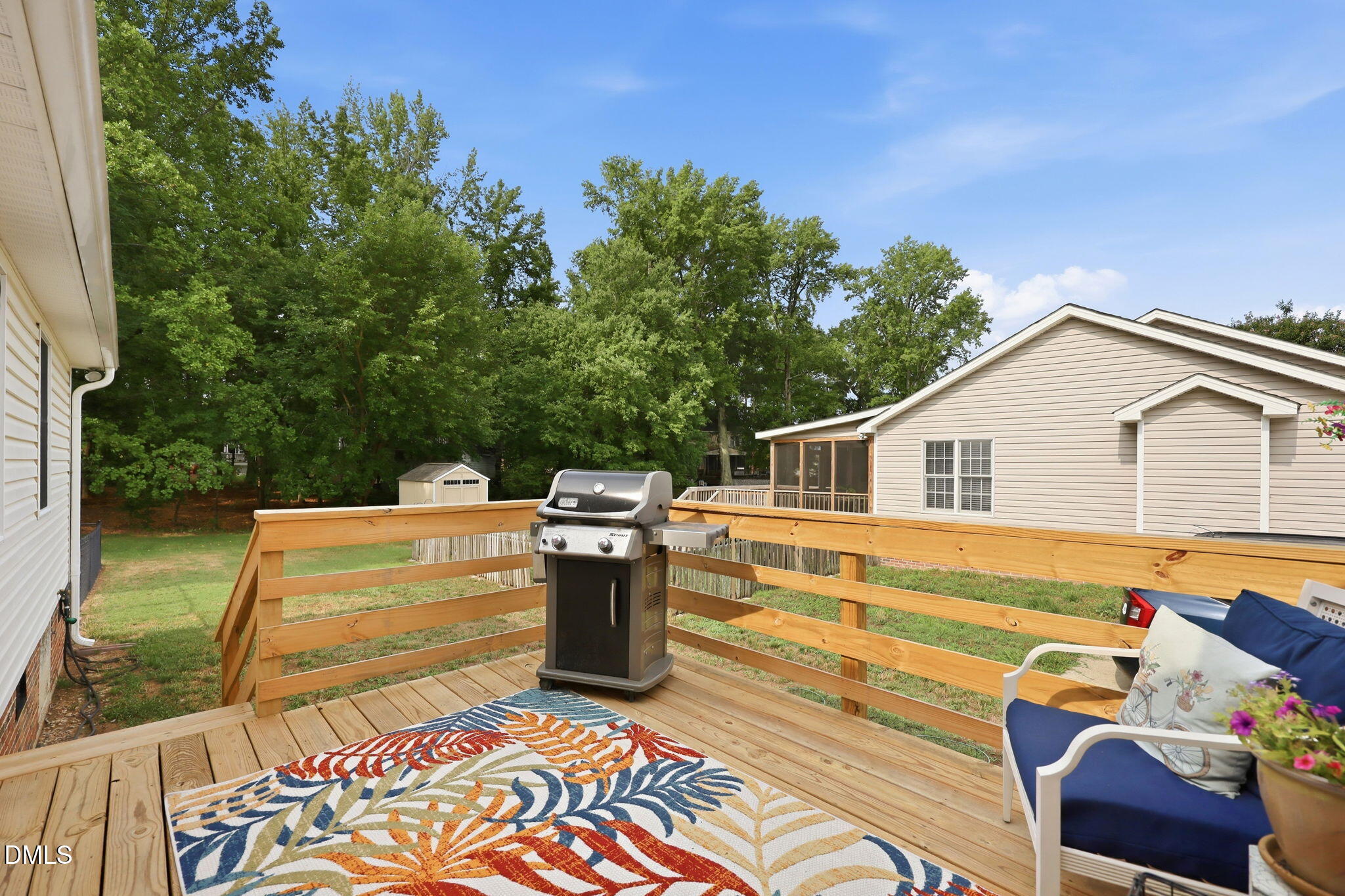 main property photo 30