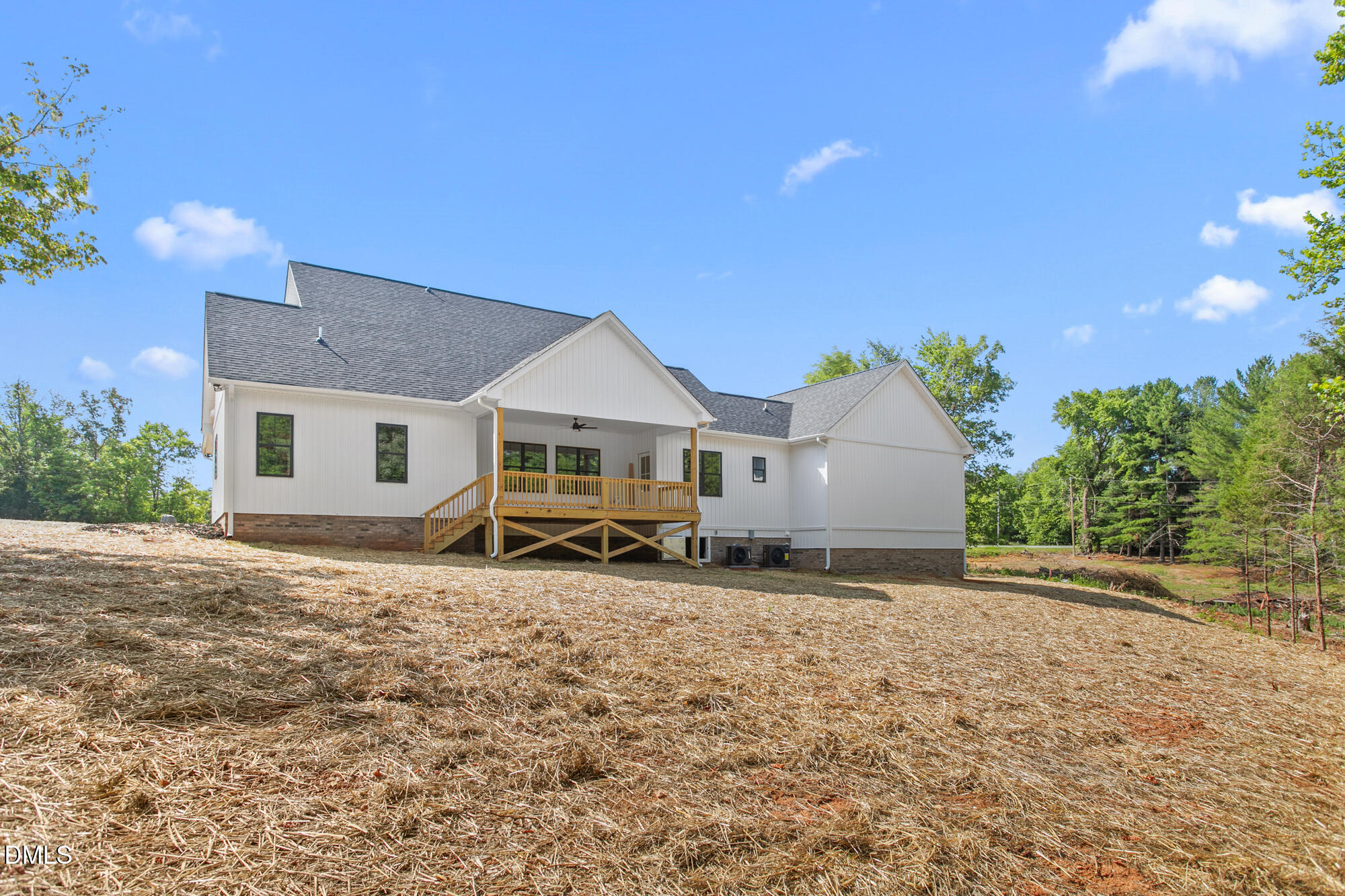 main property photo 47