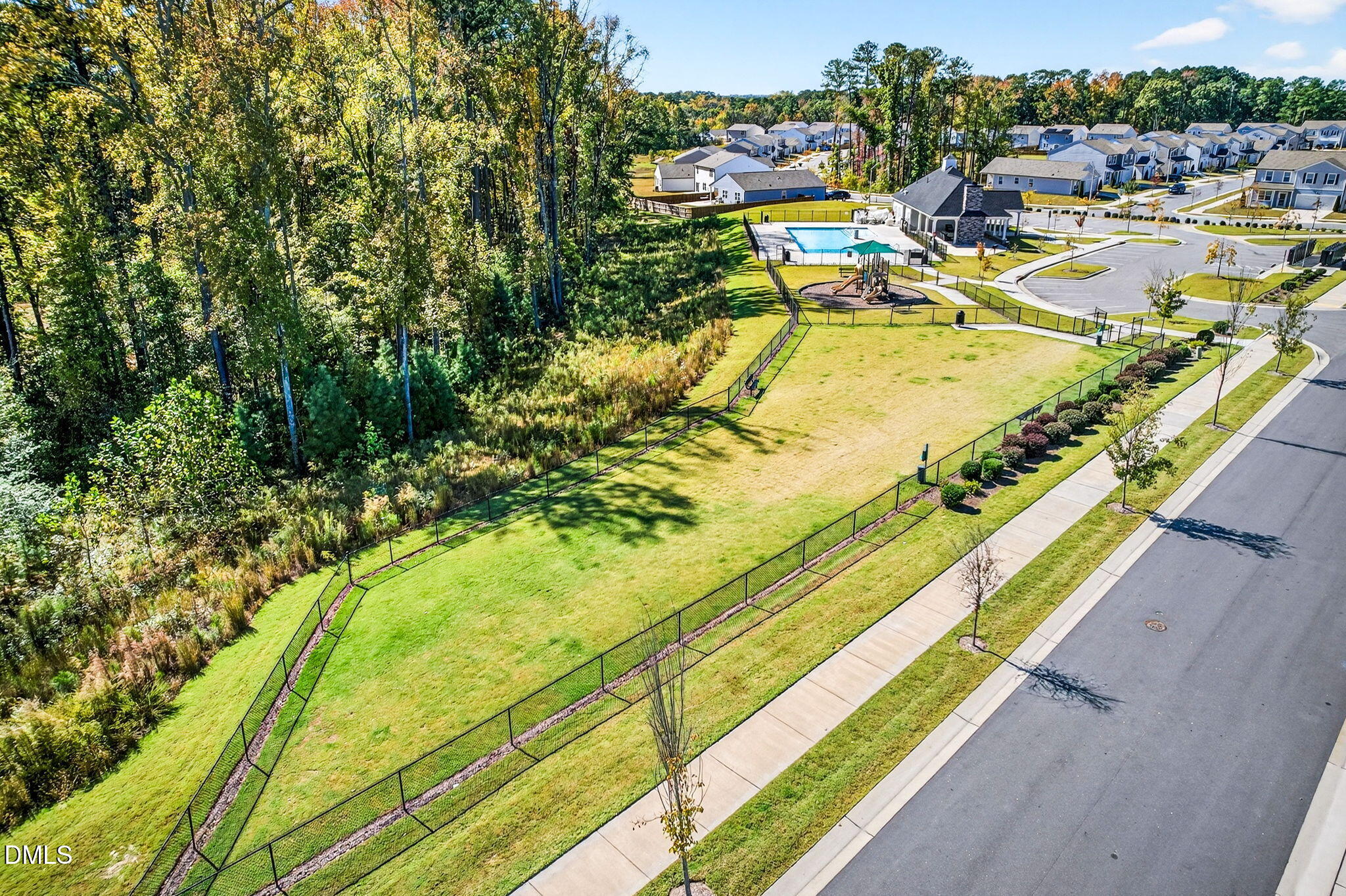 main property photo 49