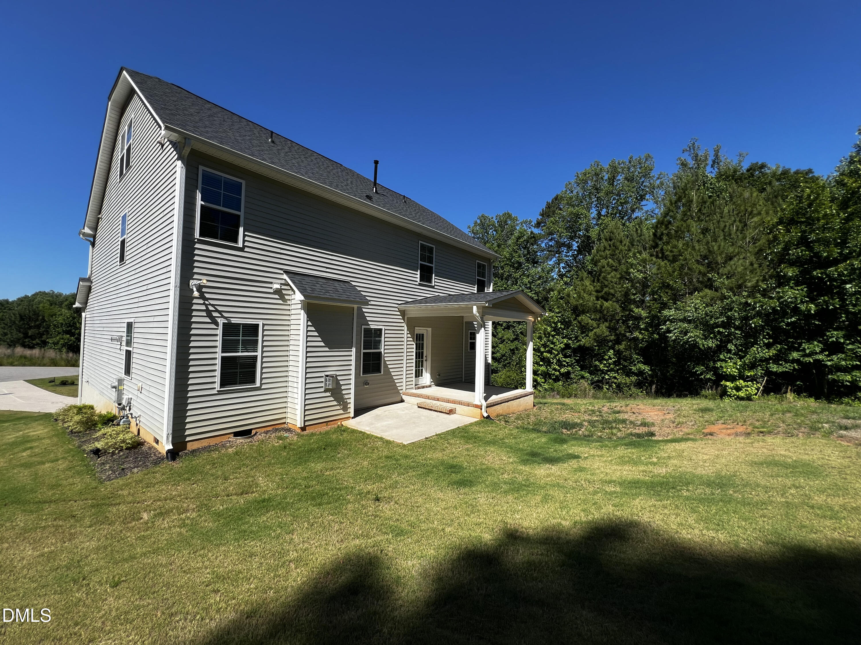 main property photo 24