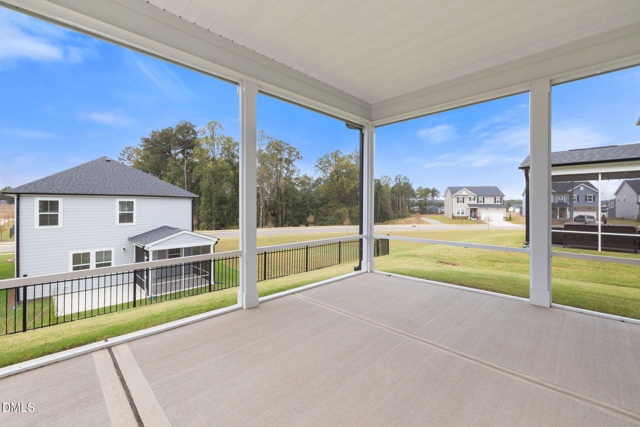 main property photo 24