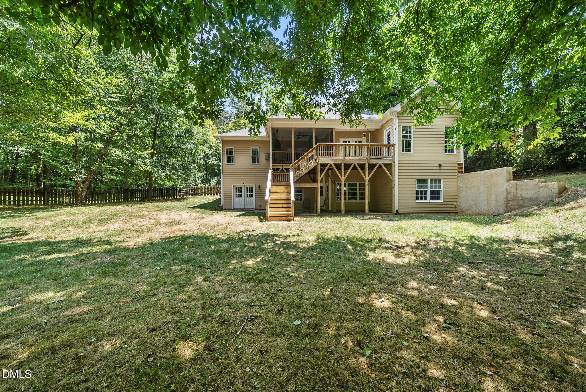 main property photo 50