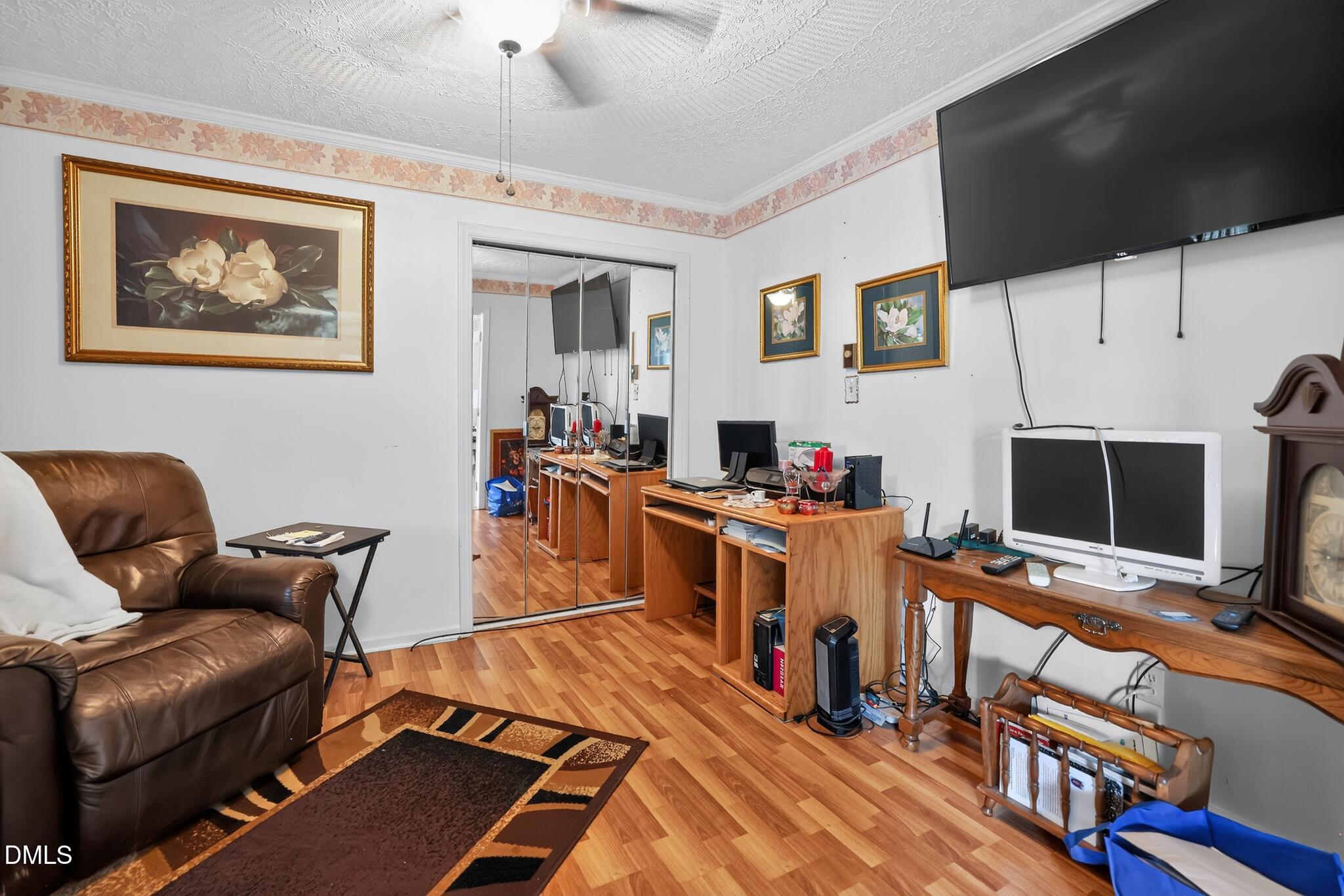 main property photo 16