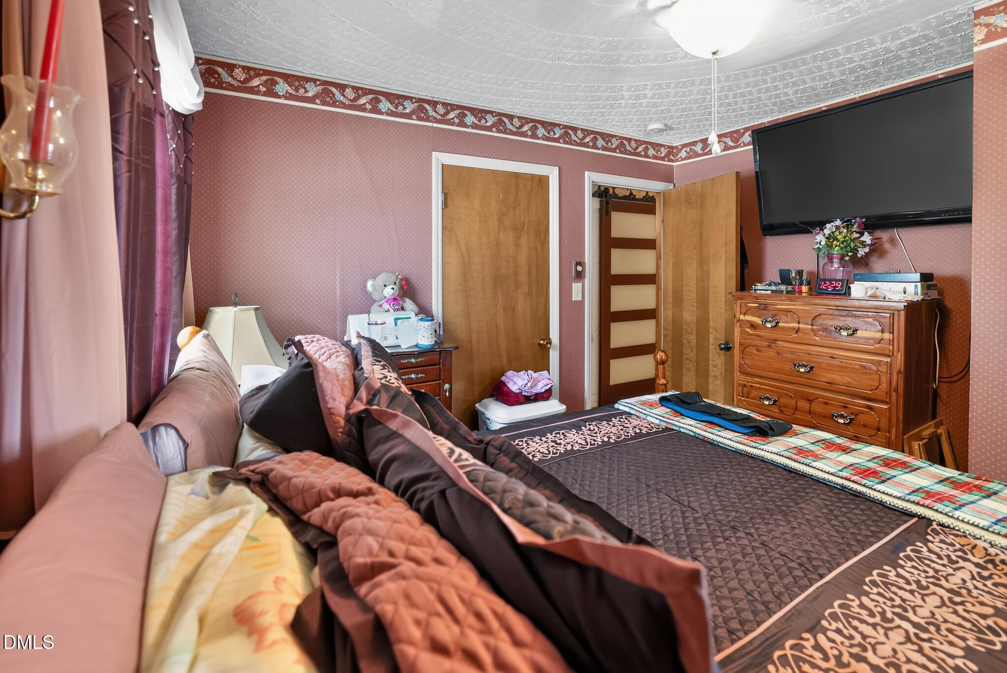 main property photo 27