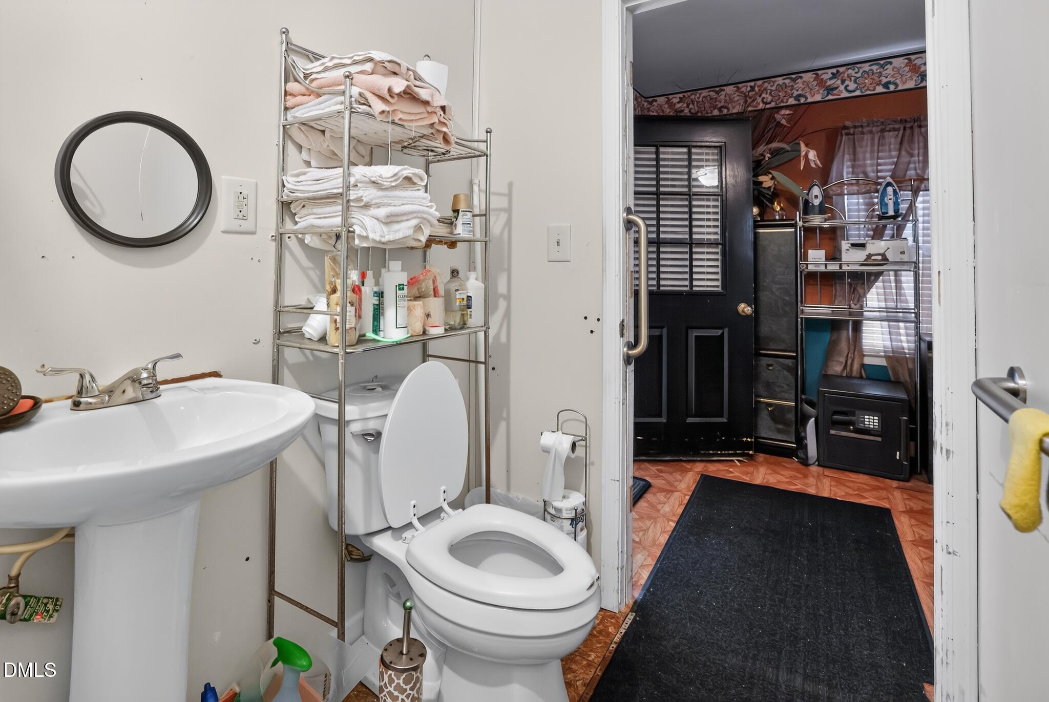 main property photo 31