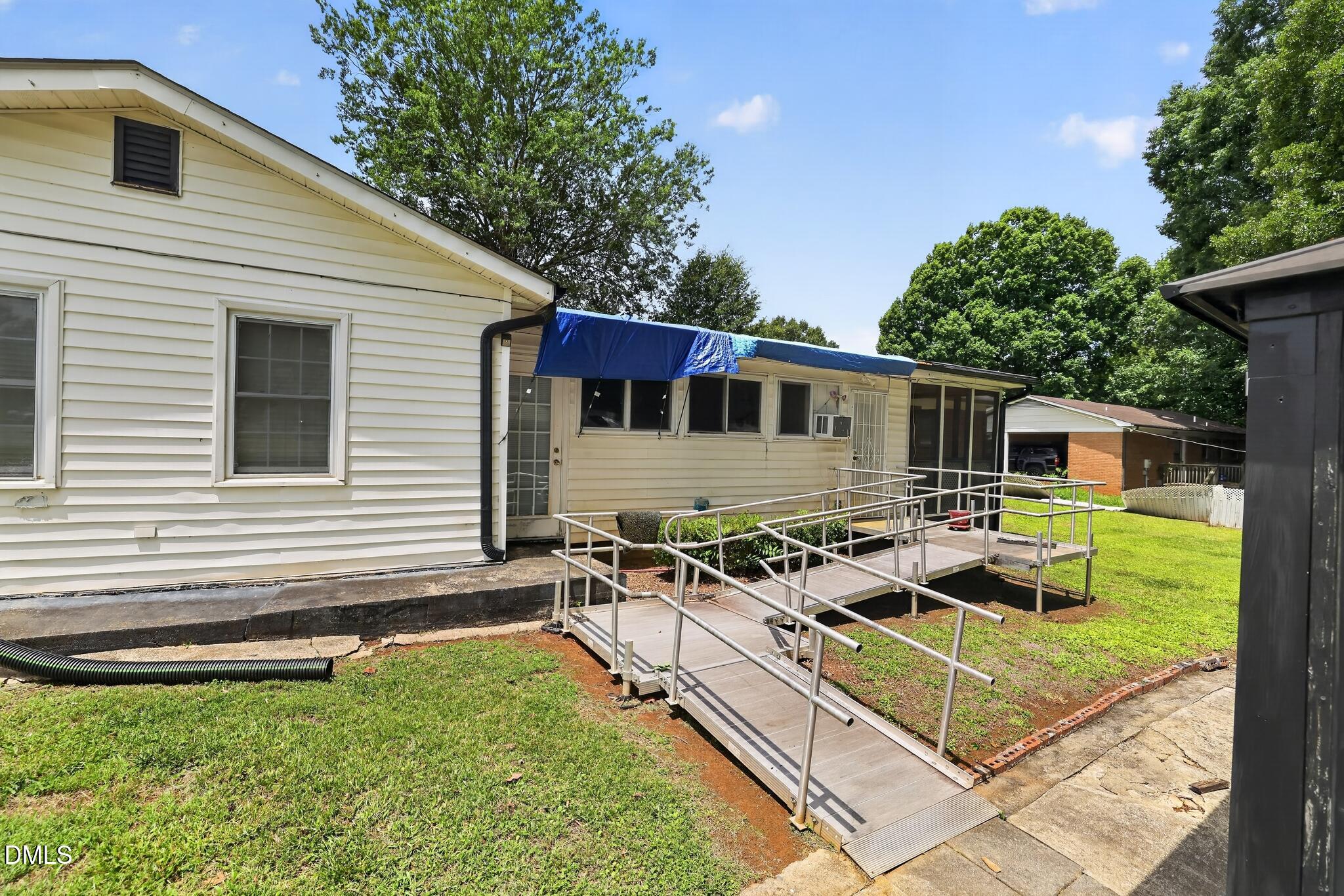 main property photo 36