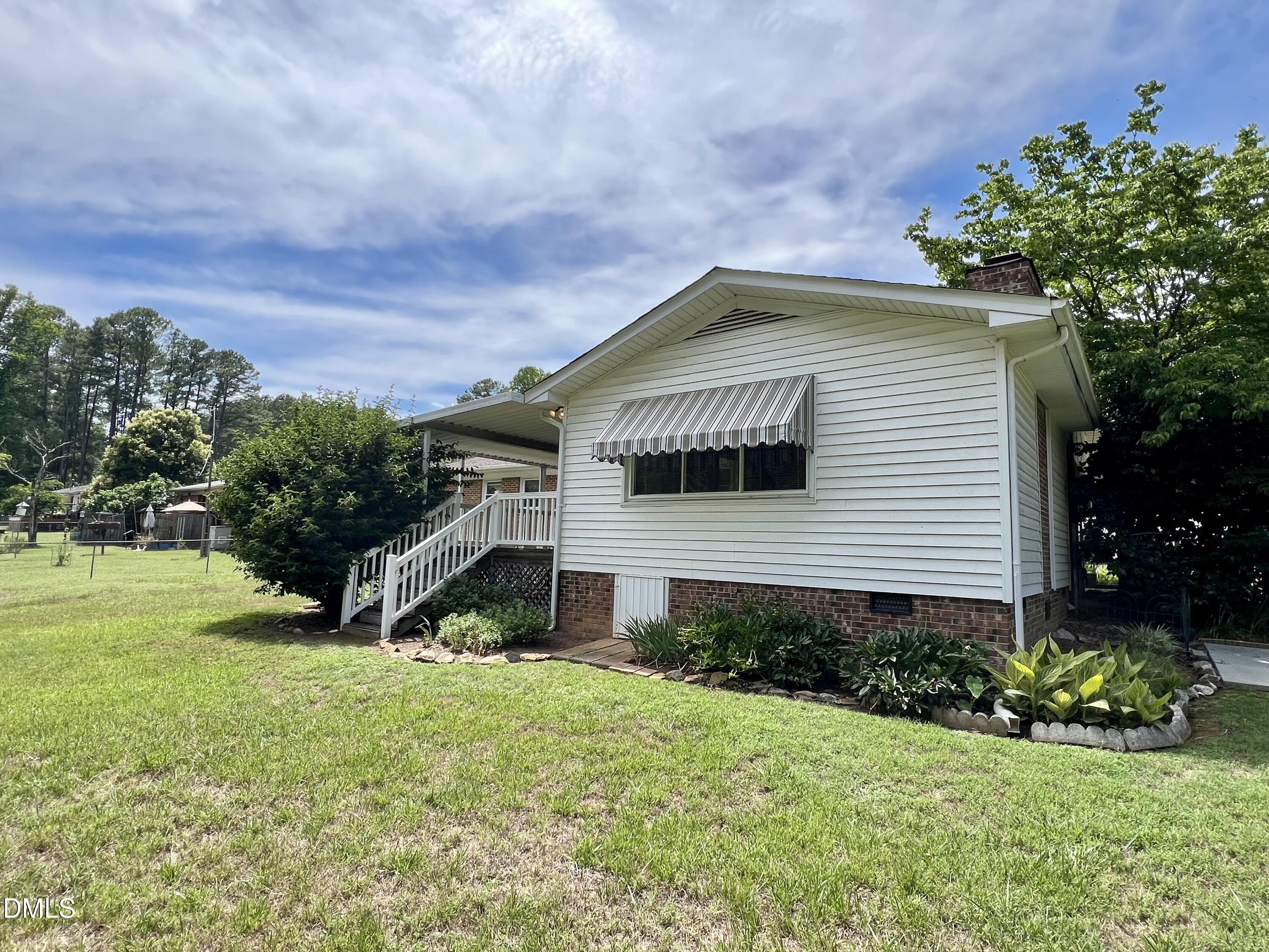 main property photo 27