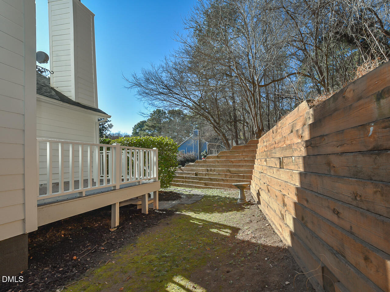main property photo 30
