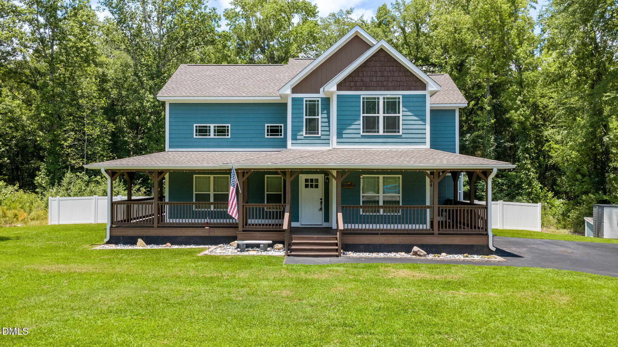 main property photo 41
