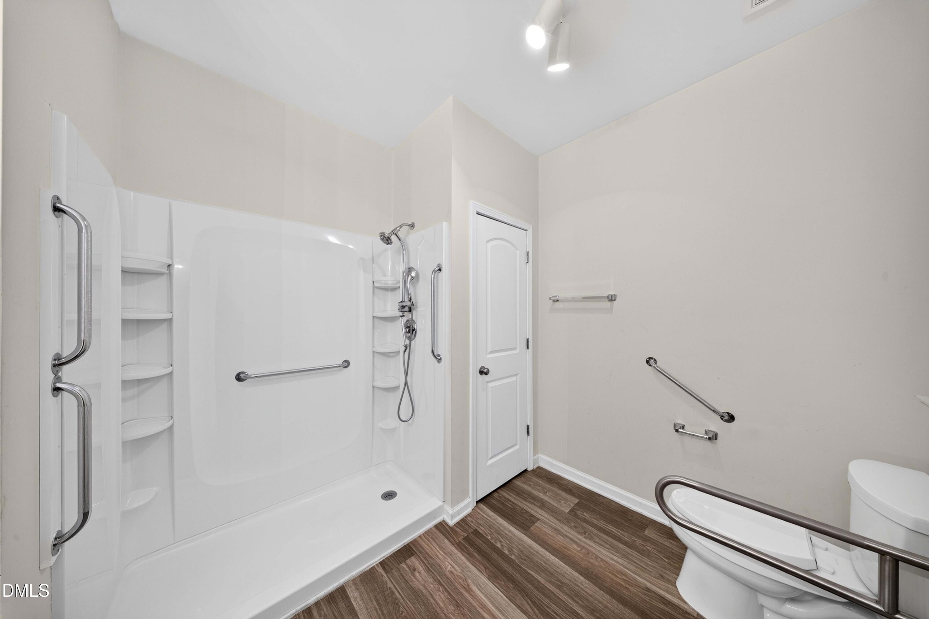 main property photo 19