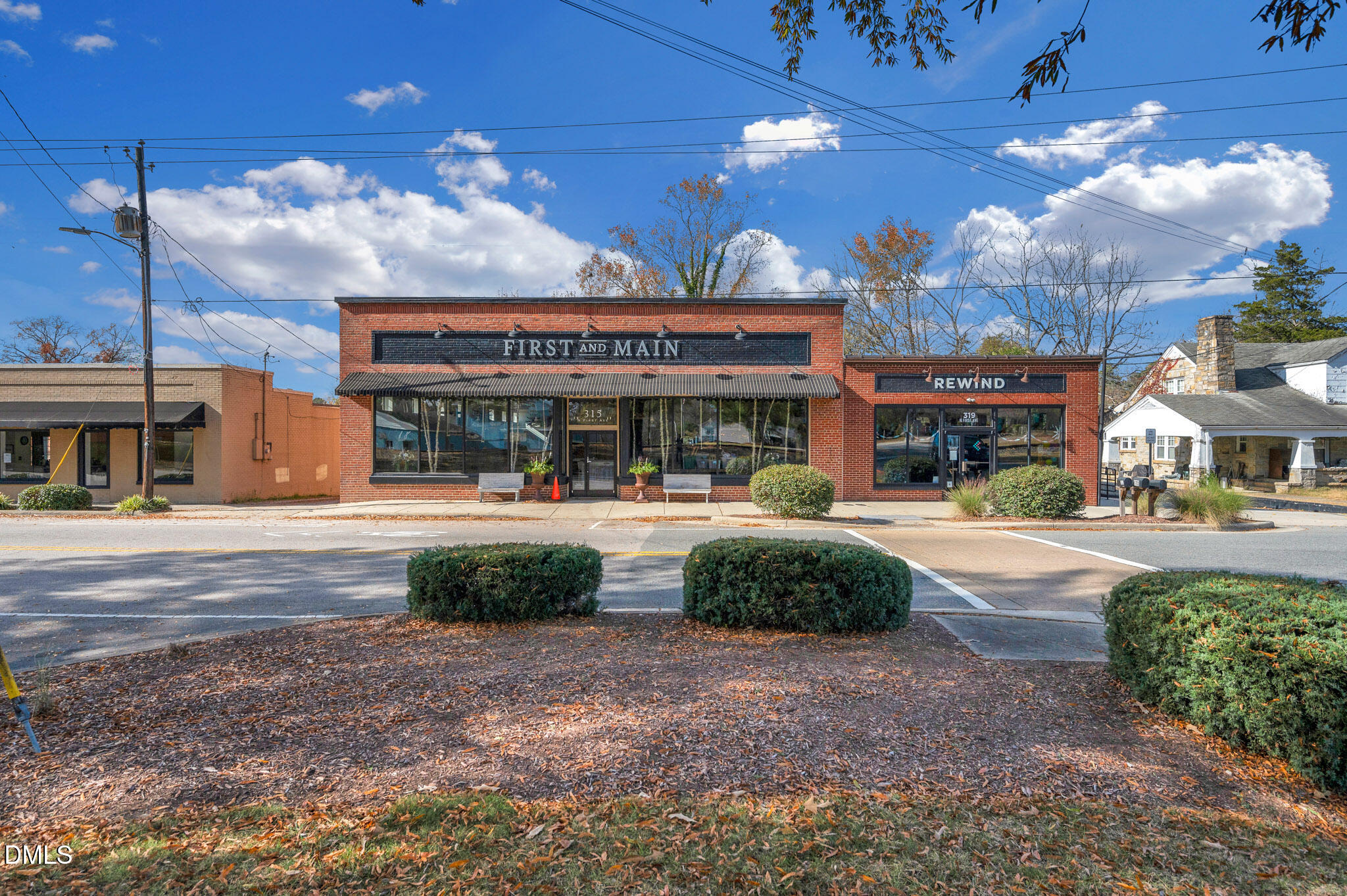 main property photo 25