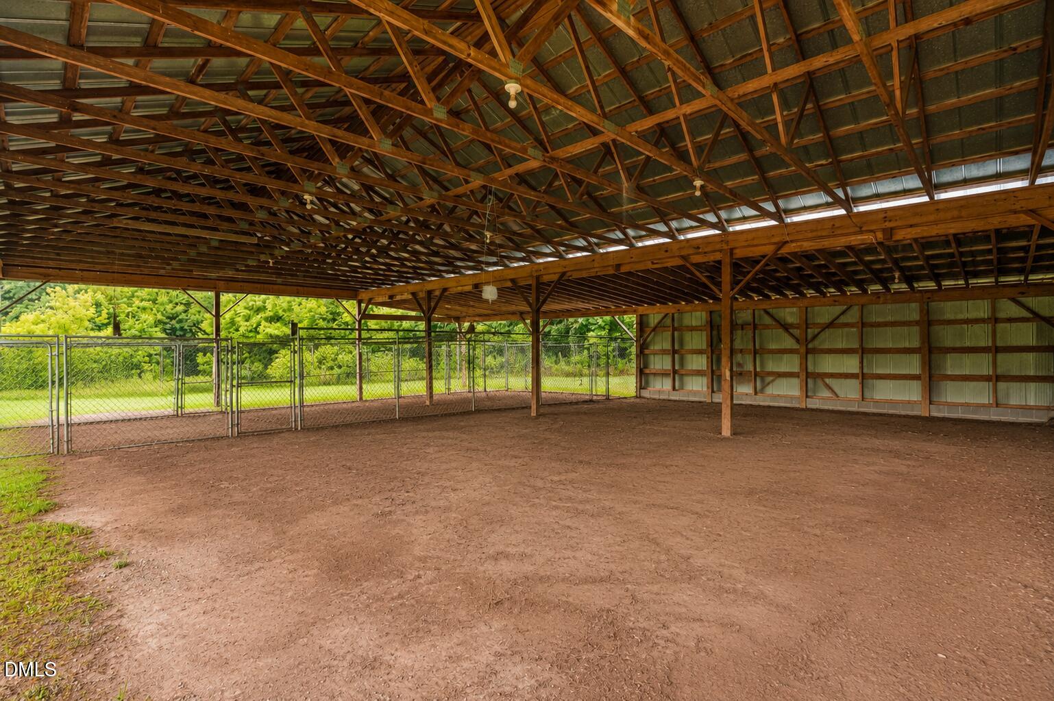 main property photo 41
