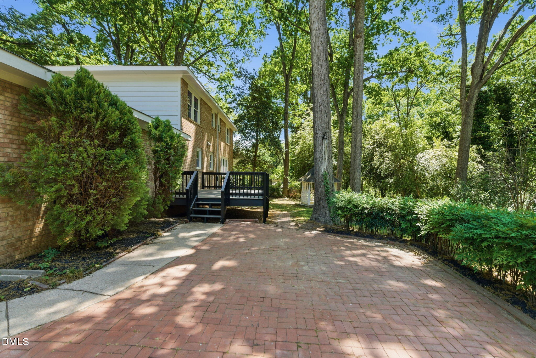 main property photo 61
